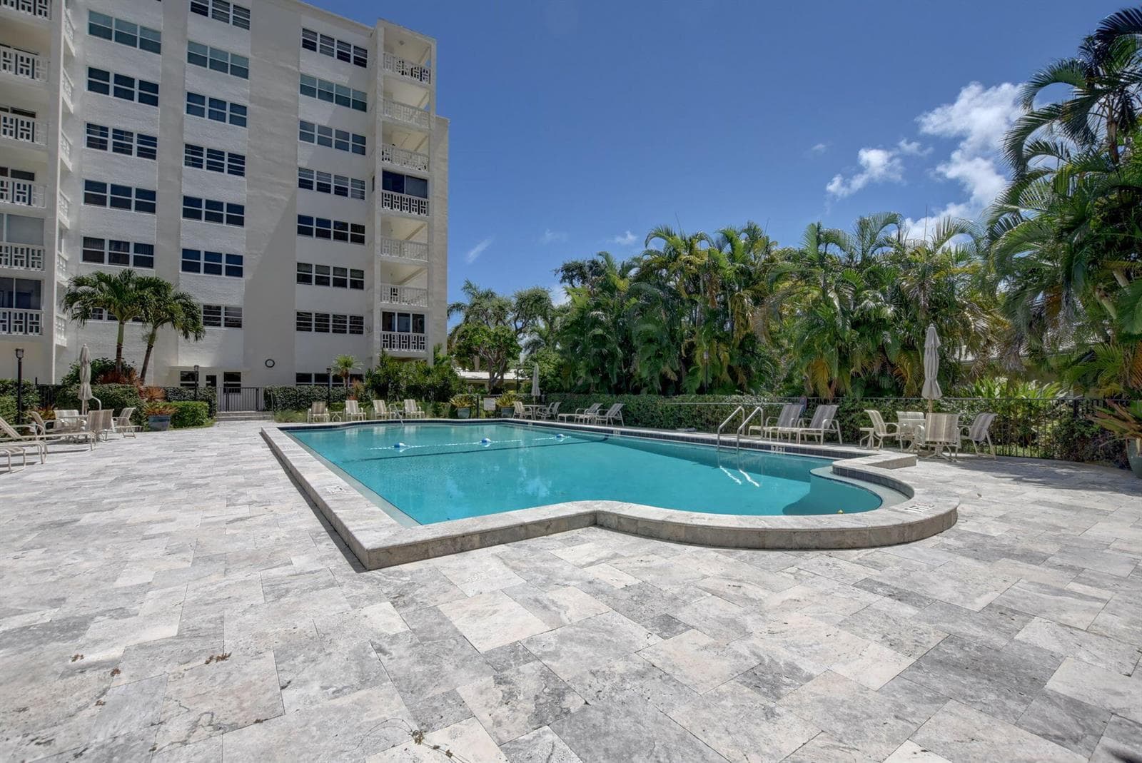1000 Lowry Street 5E photo 23