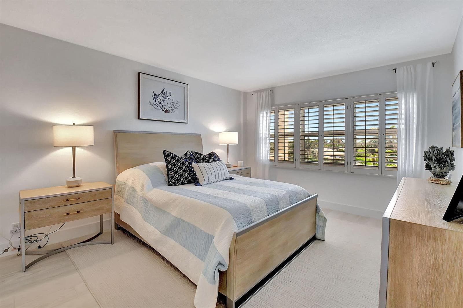 1000 Lowry Street 5E photo 5