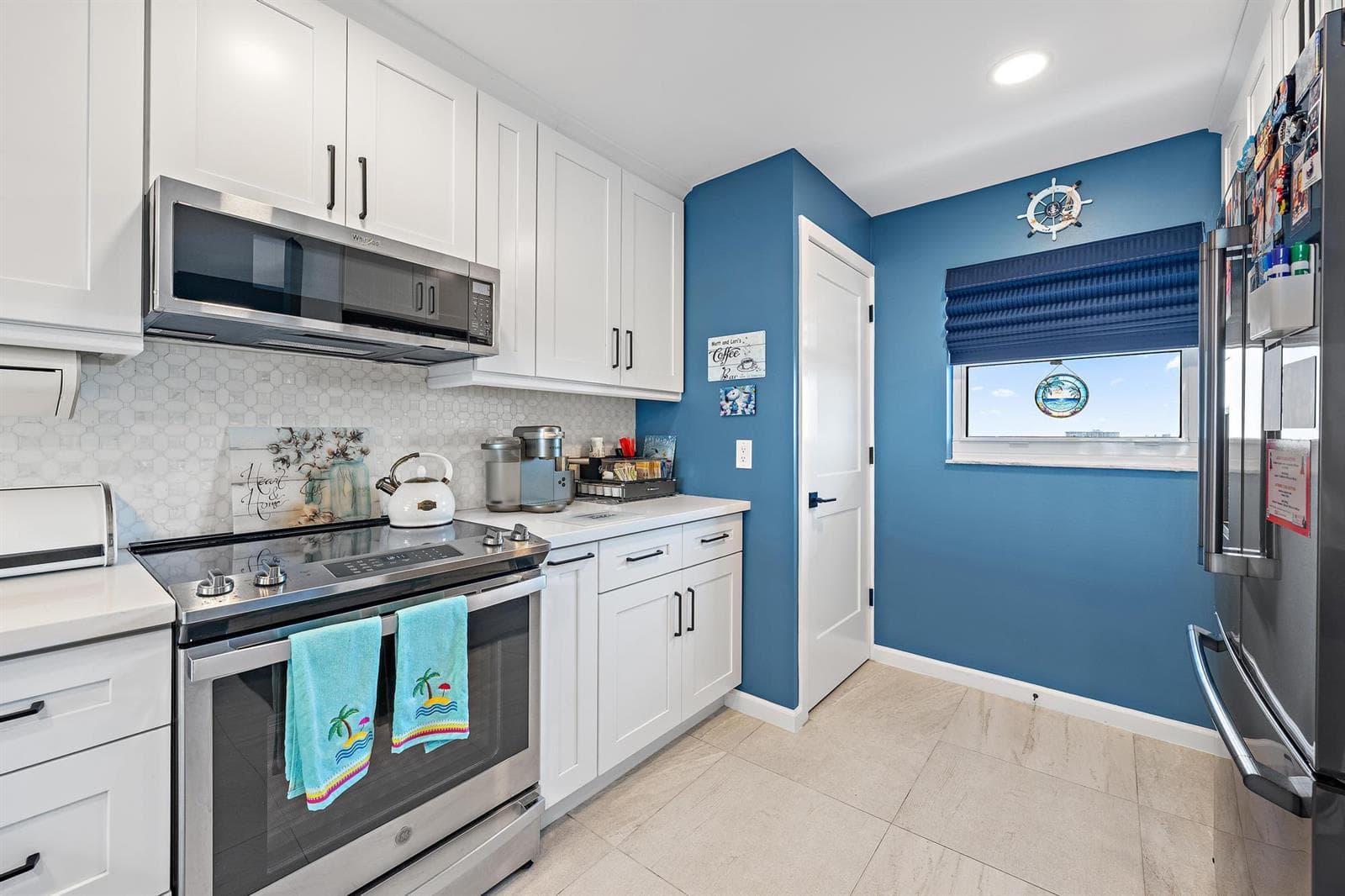 1523 E Hillsboro Boulevard 835 photo 5