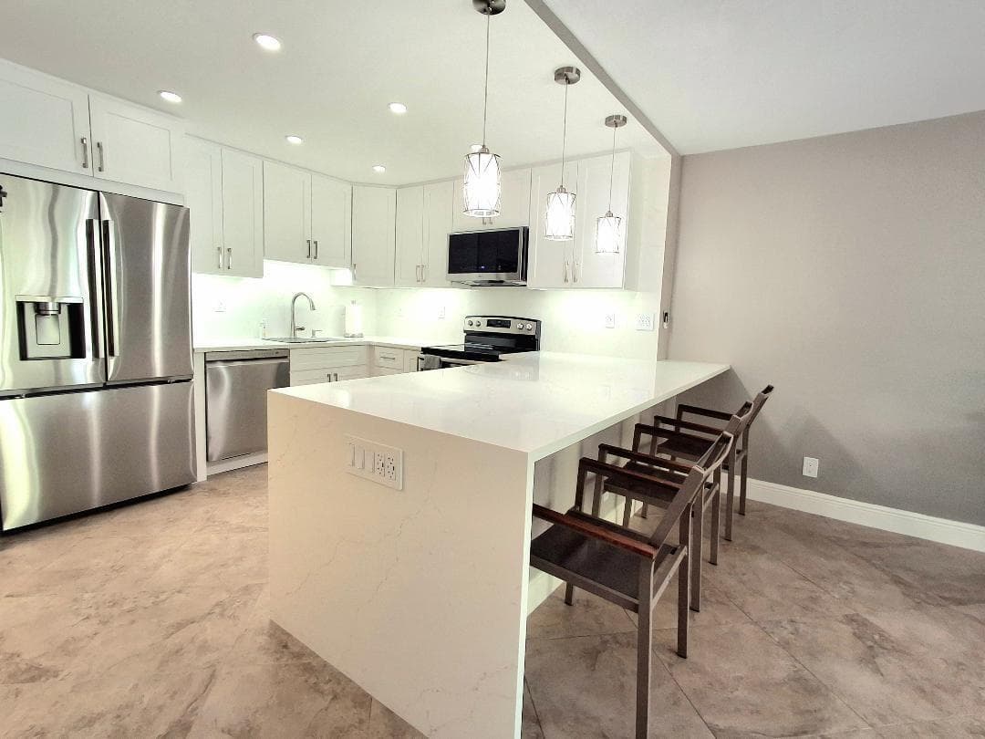1421 S OCEAN Boulevard S 102 photo 4