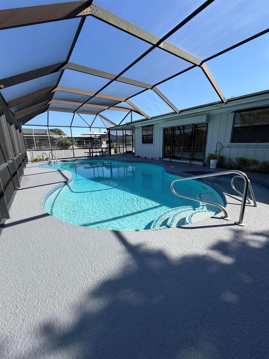 1219 SE CORAL REEF Street photo 8