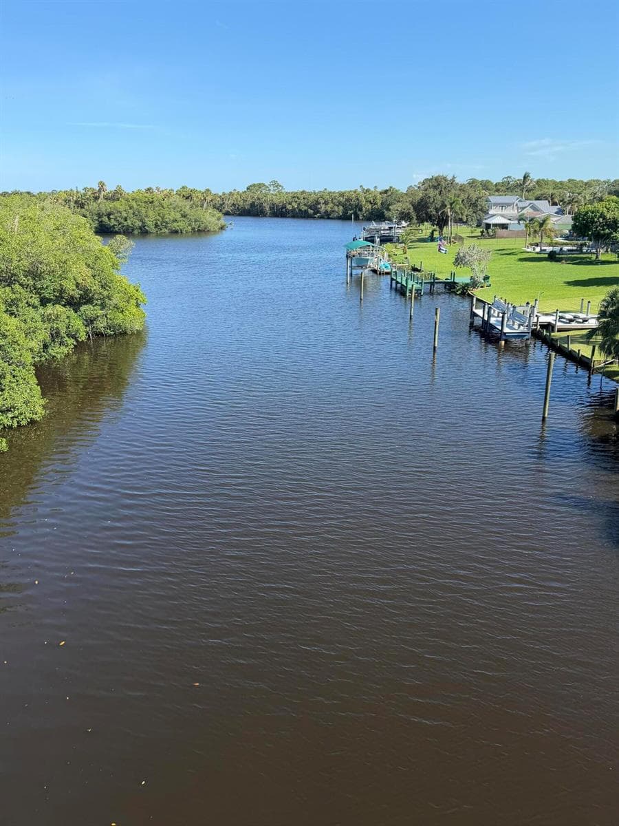 1219 SE CORAL REEF Street photo 25