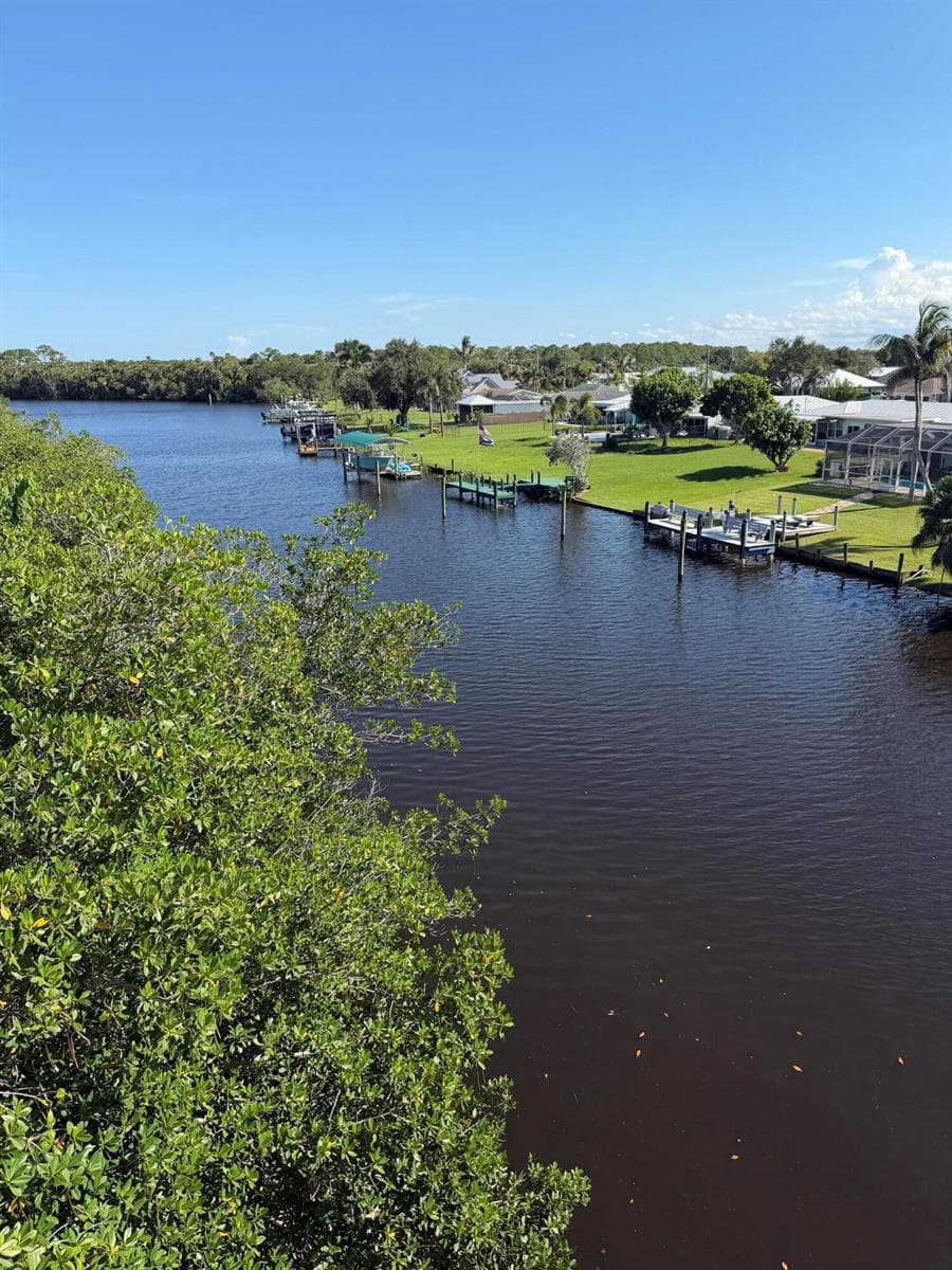 1219 SE CORAL REEF Street photo 21