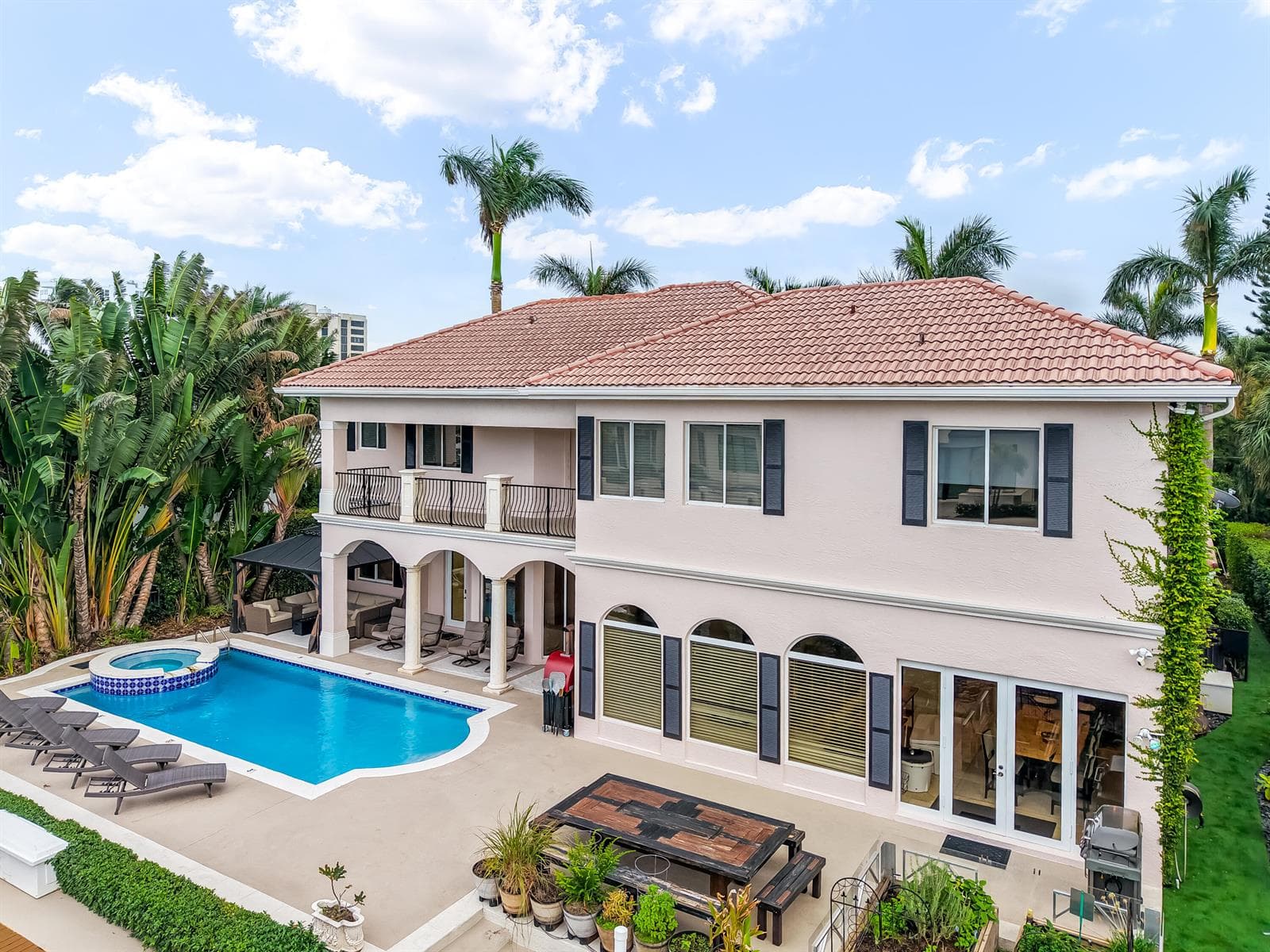 961 Banyan Drive photo 7