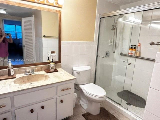 111 Golden Isles Dr F7 photo 8
