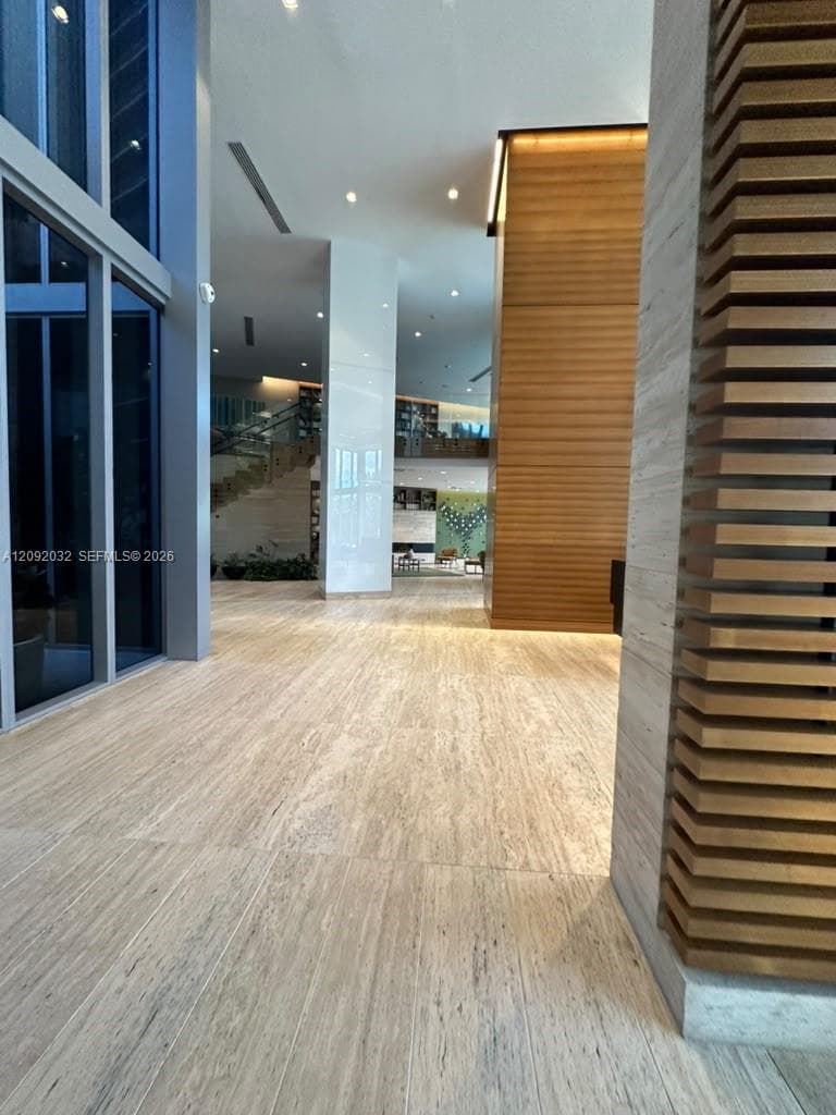 16385 Biscayne Blvd 2606 photo 16
