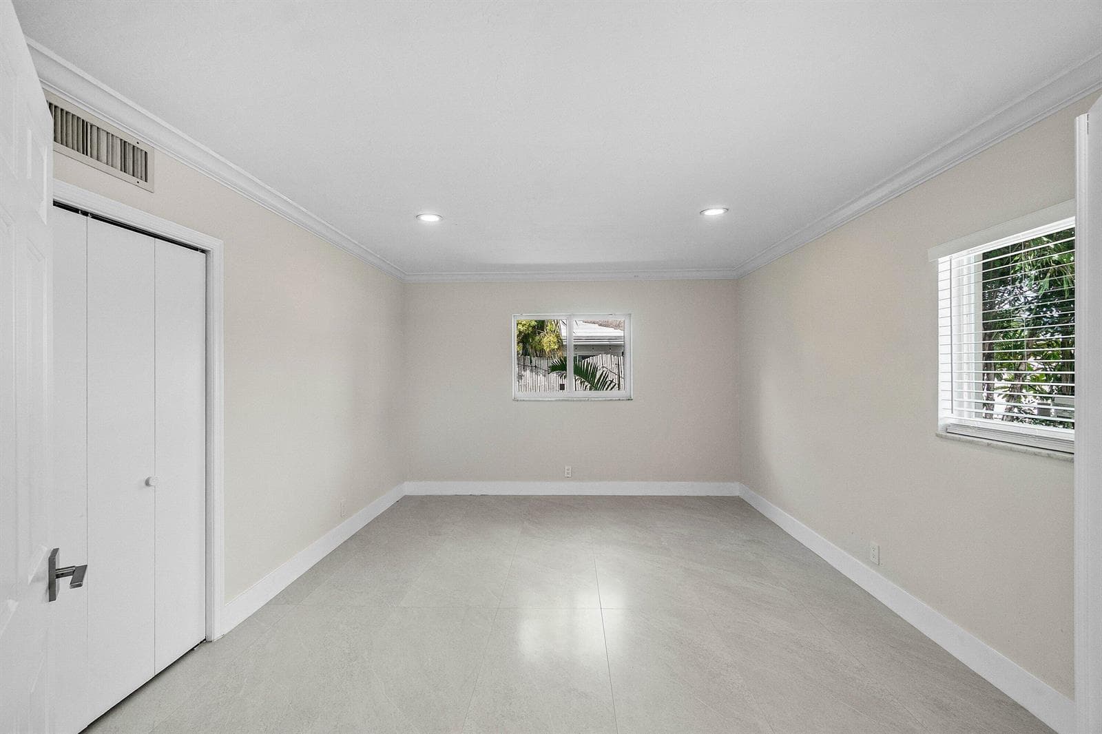 1525 SE 6TH Street photo 23