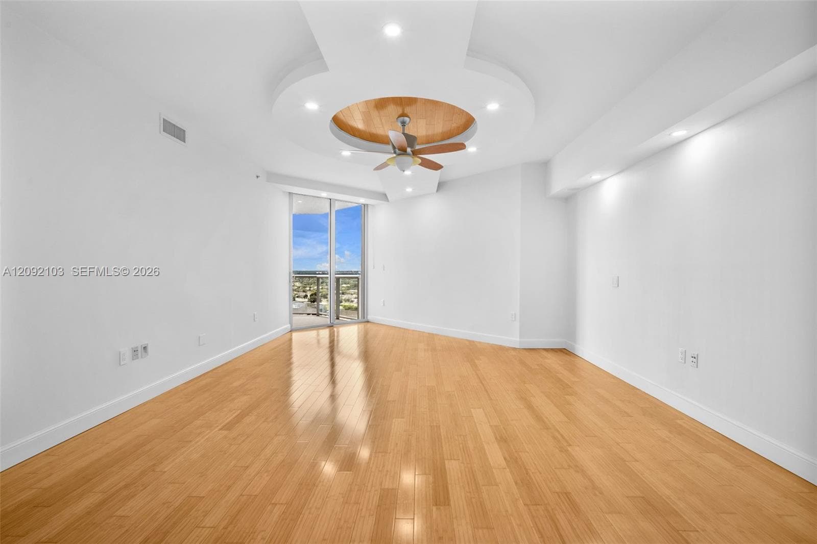 333 Las Olas Way 1909 photo 15