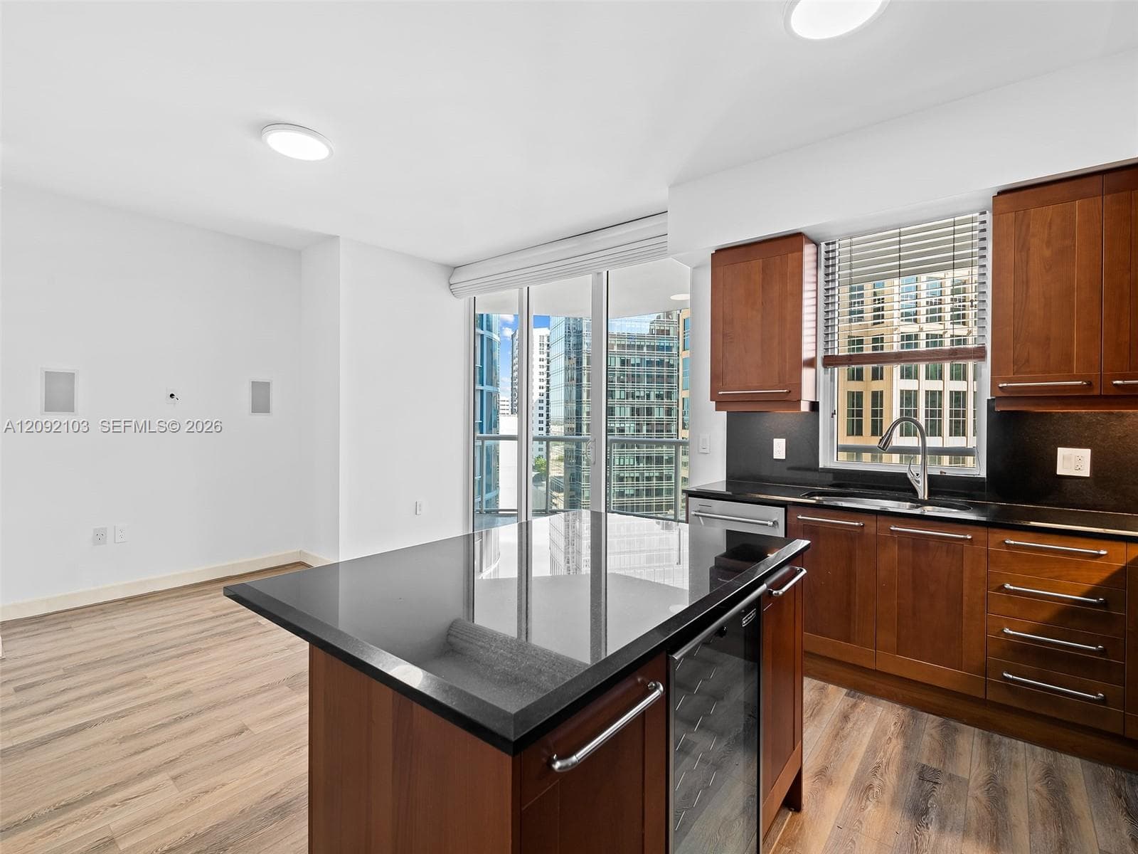 333 Las Olas Way 1909 photo 8