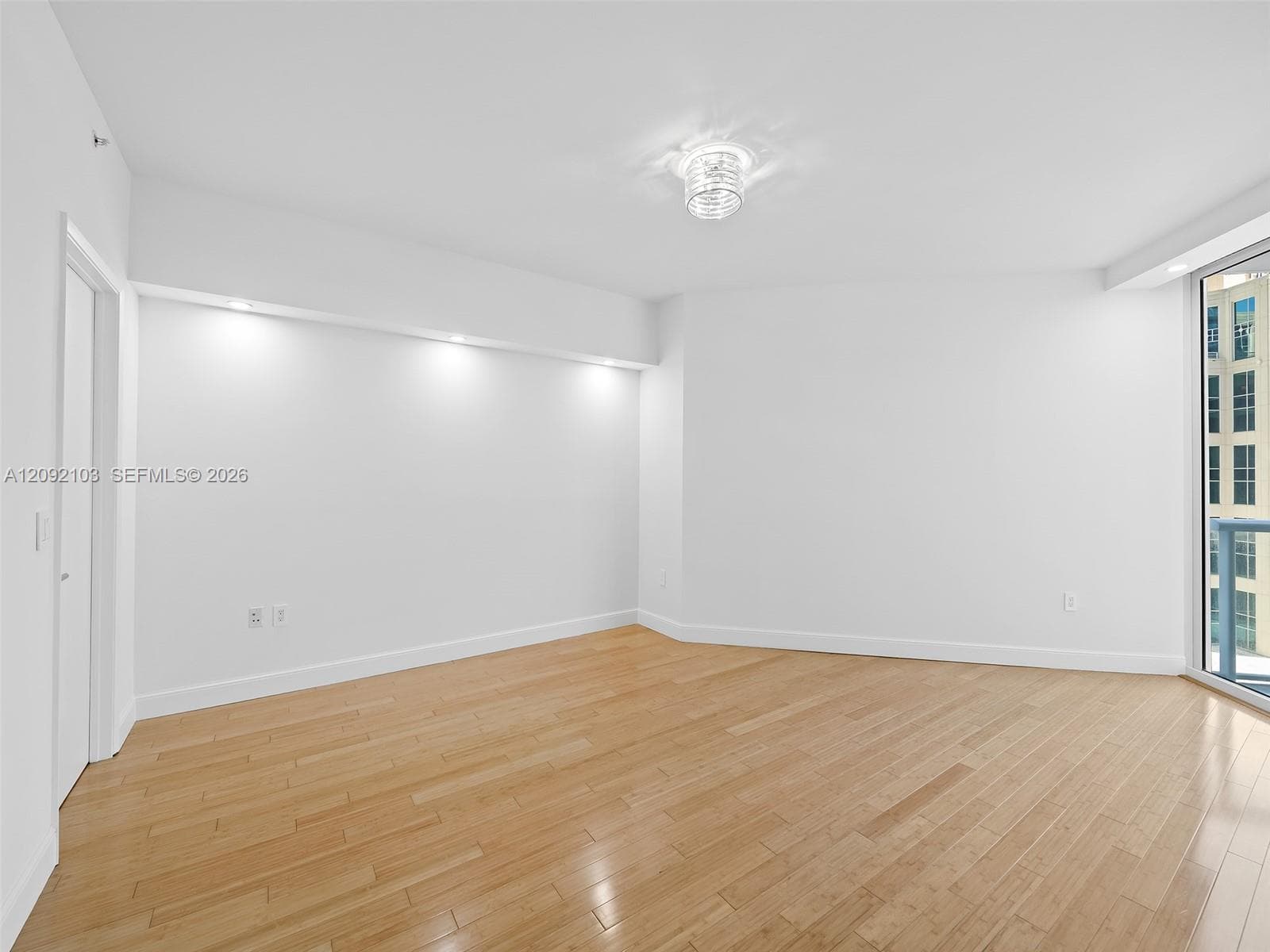 333 Las Olas Way 1909 photo 25