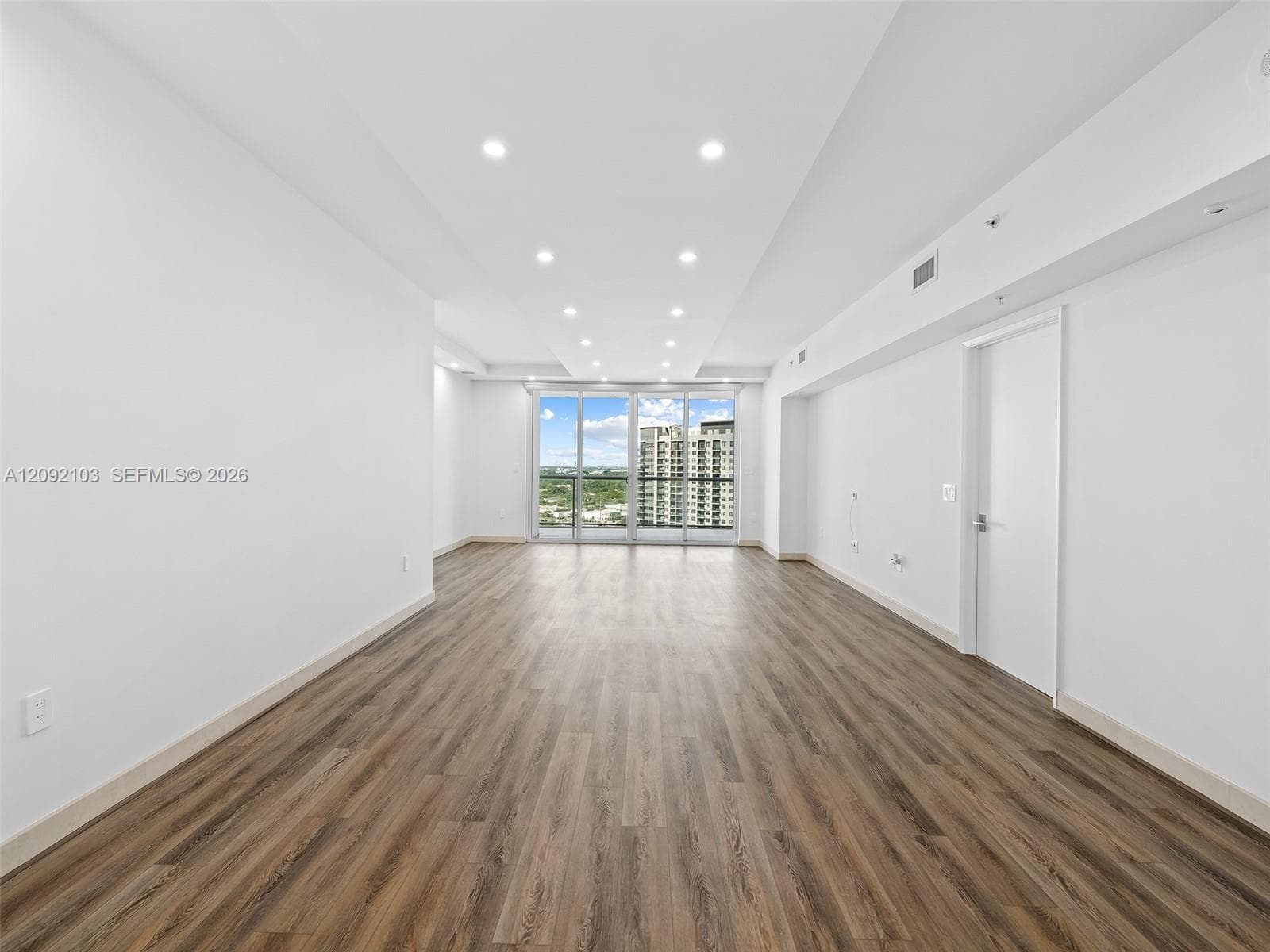 333 Las Olas Way 1909 photo 21