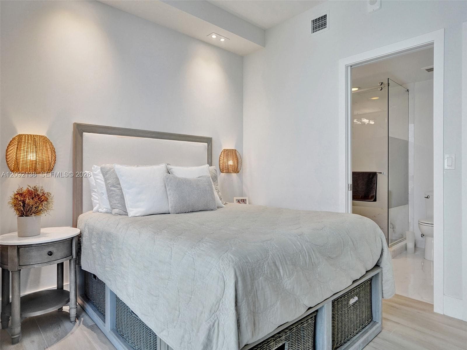 16385 Biscayne Blvd 2107 photo 6
