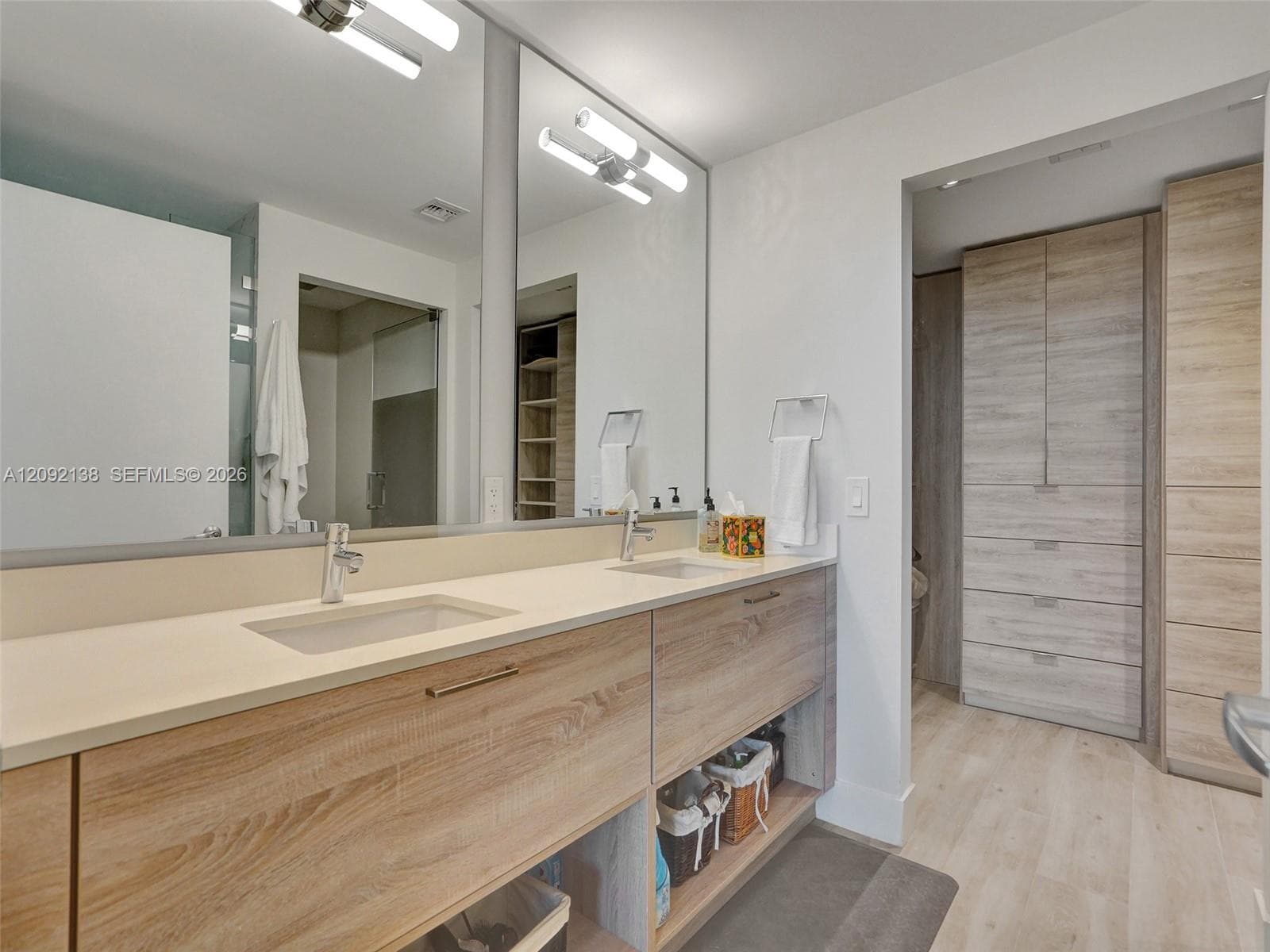 16385 Biscayne Blvd 2107 photo 14
