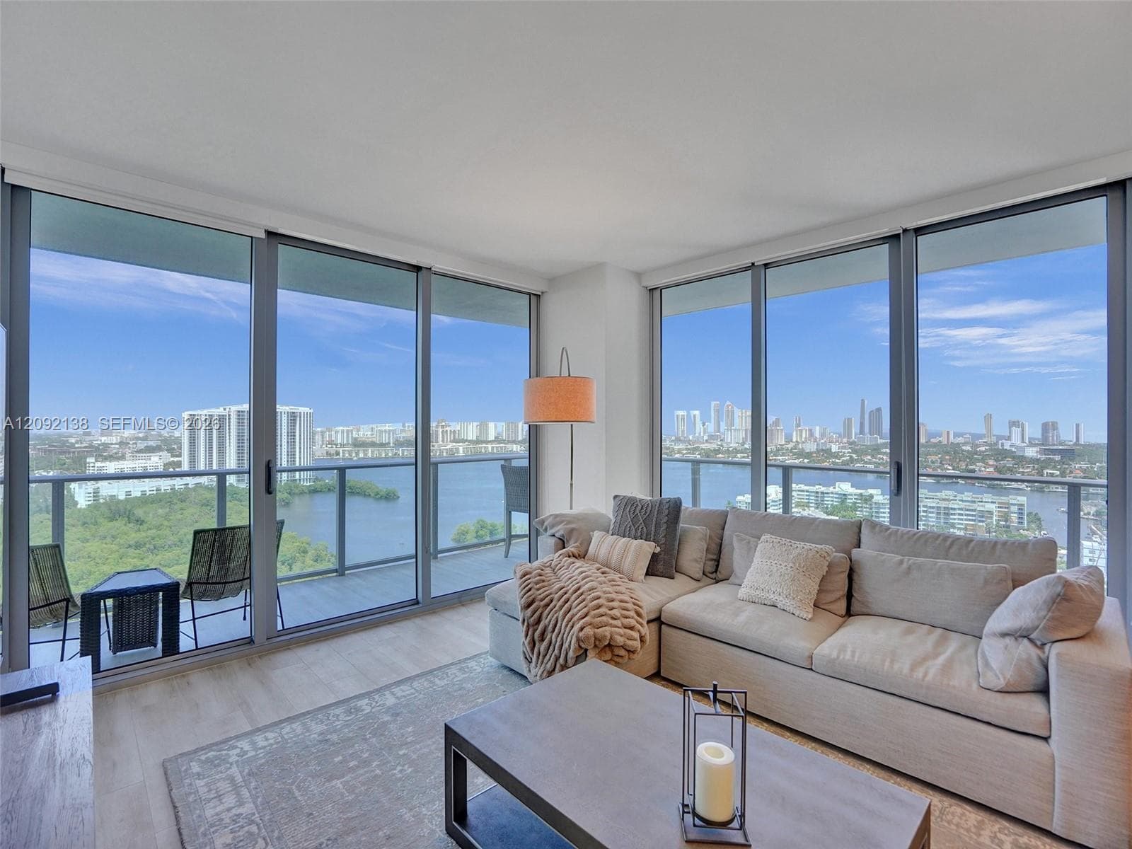 16385 Biscayne Blvd 2107 photo 11