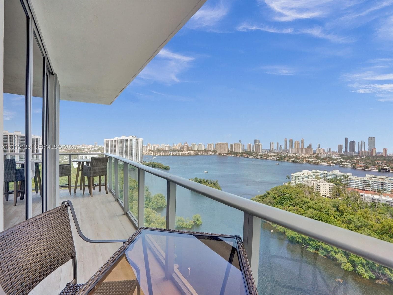 16385 Biscayne Blvd 2107 photo 21