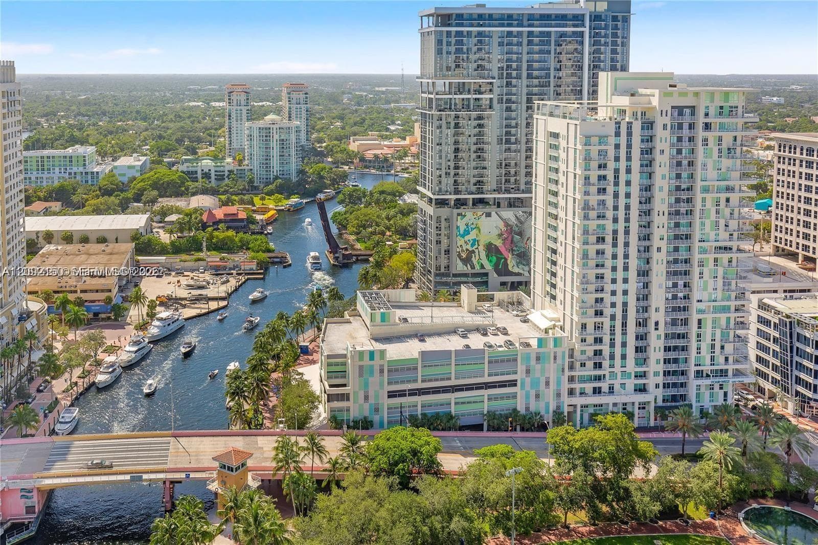 333 Las Olas Way 2807 photo 2