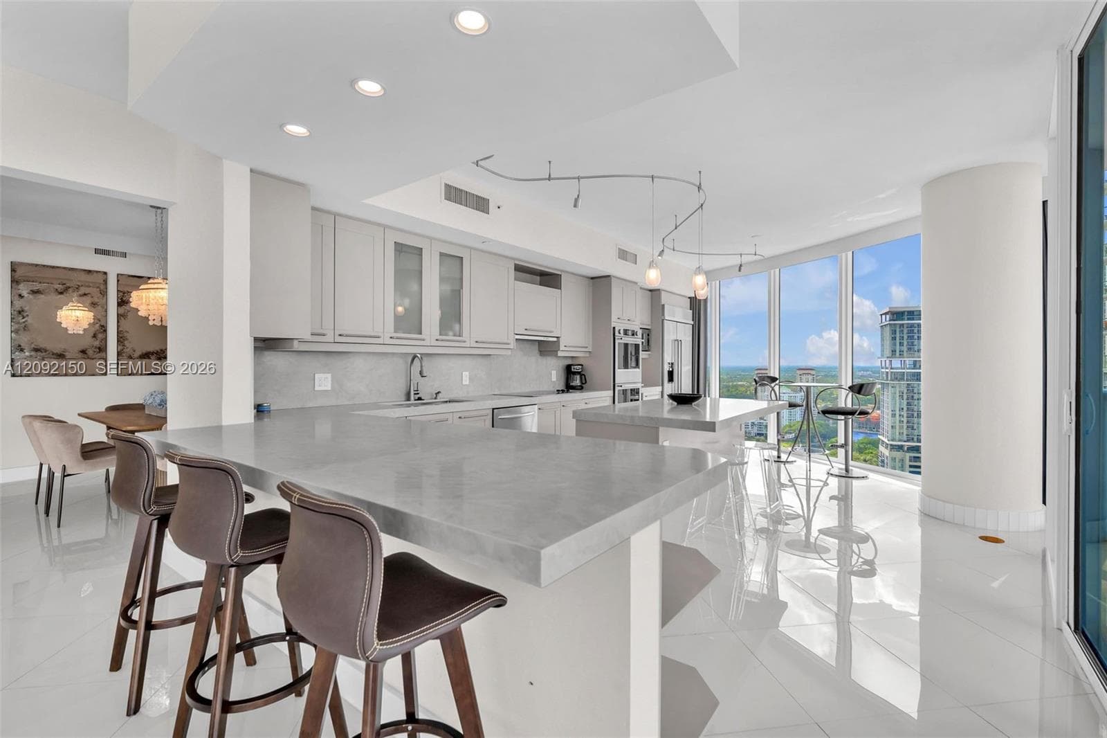 333 Las Olas Way 2807 photo 8