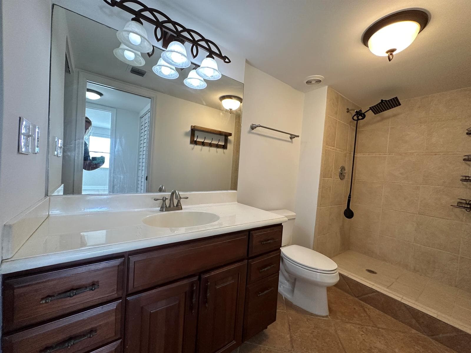 309 Lake Circle 202 photo 11
