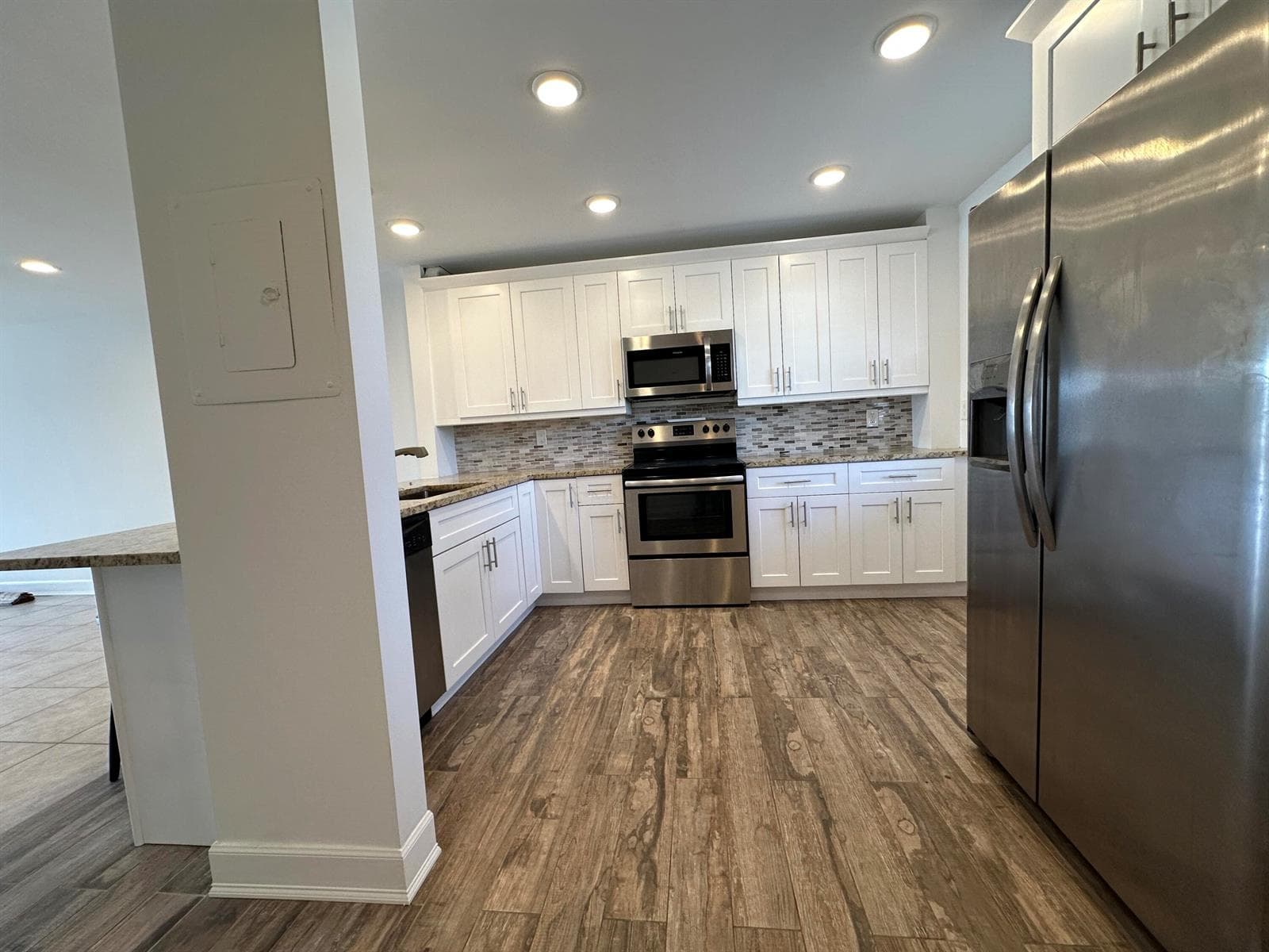 309 Lake Circle 202 photo 4