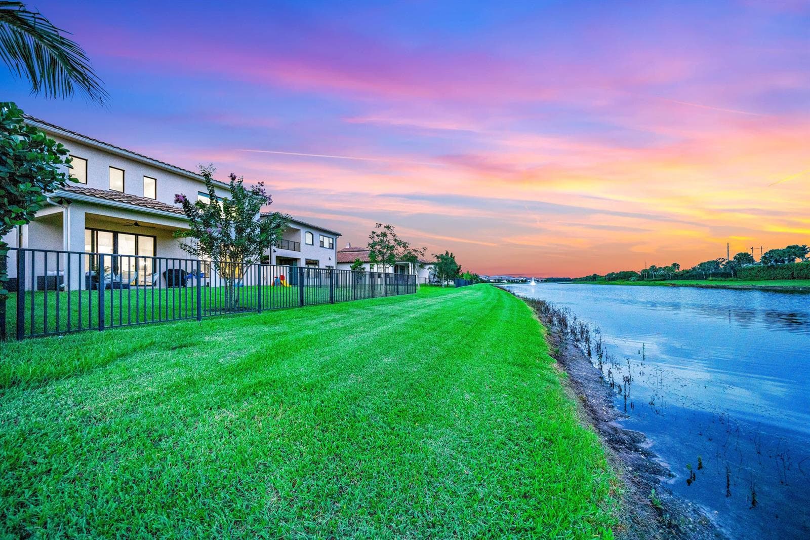 8635 GRAND PRIX Lane photo 10