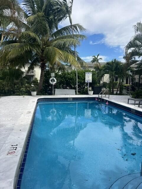 643 Kensington Place 643 photo 5