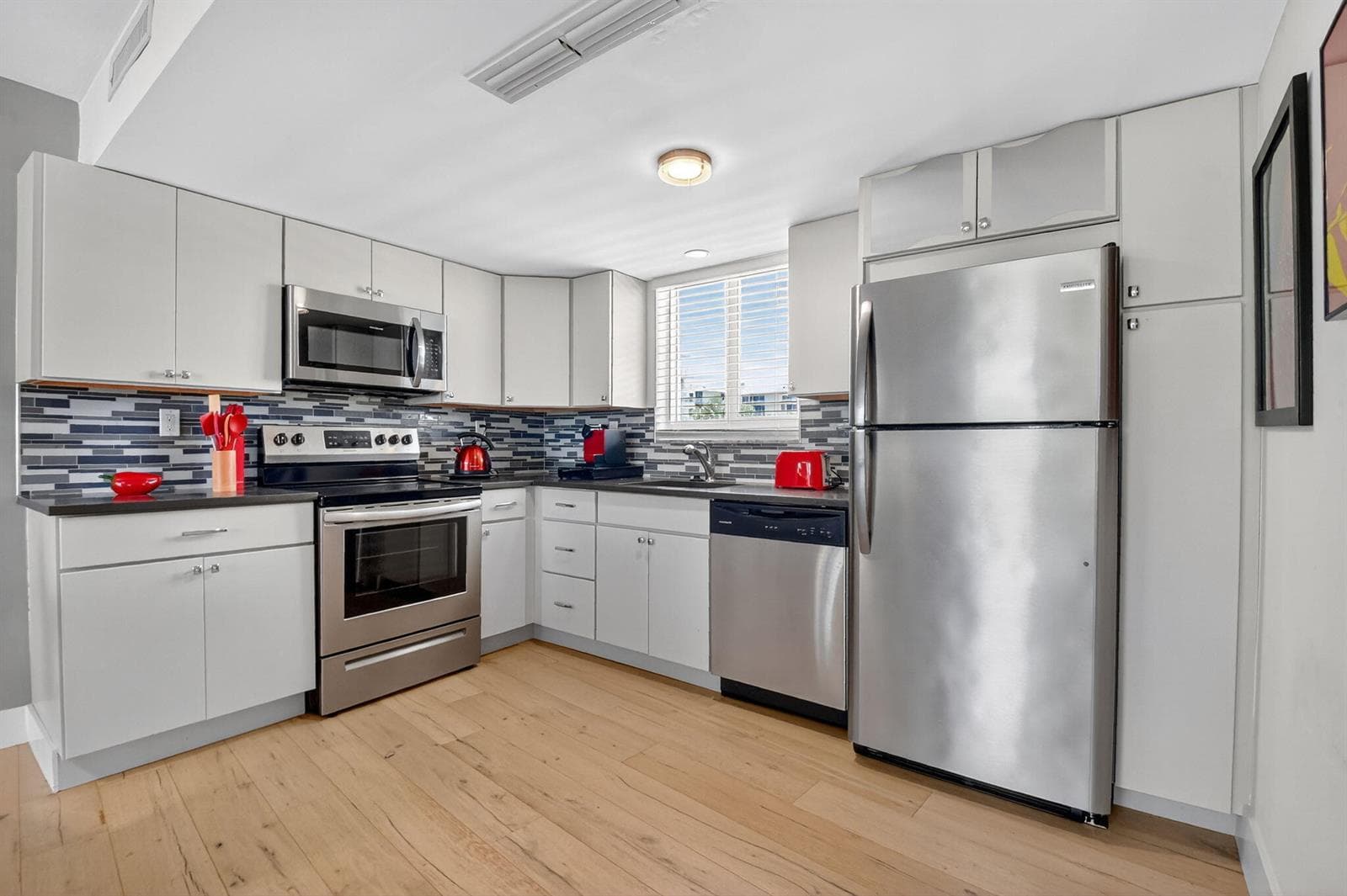 2505 S Ocean Boulevard 305 photo 7