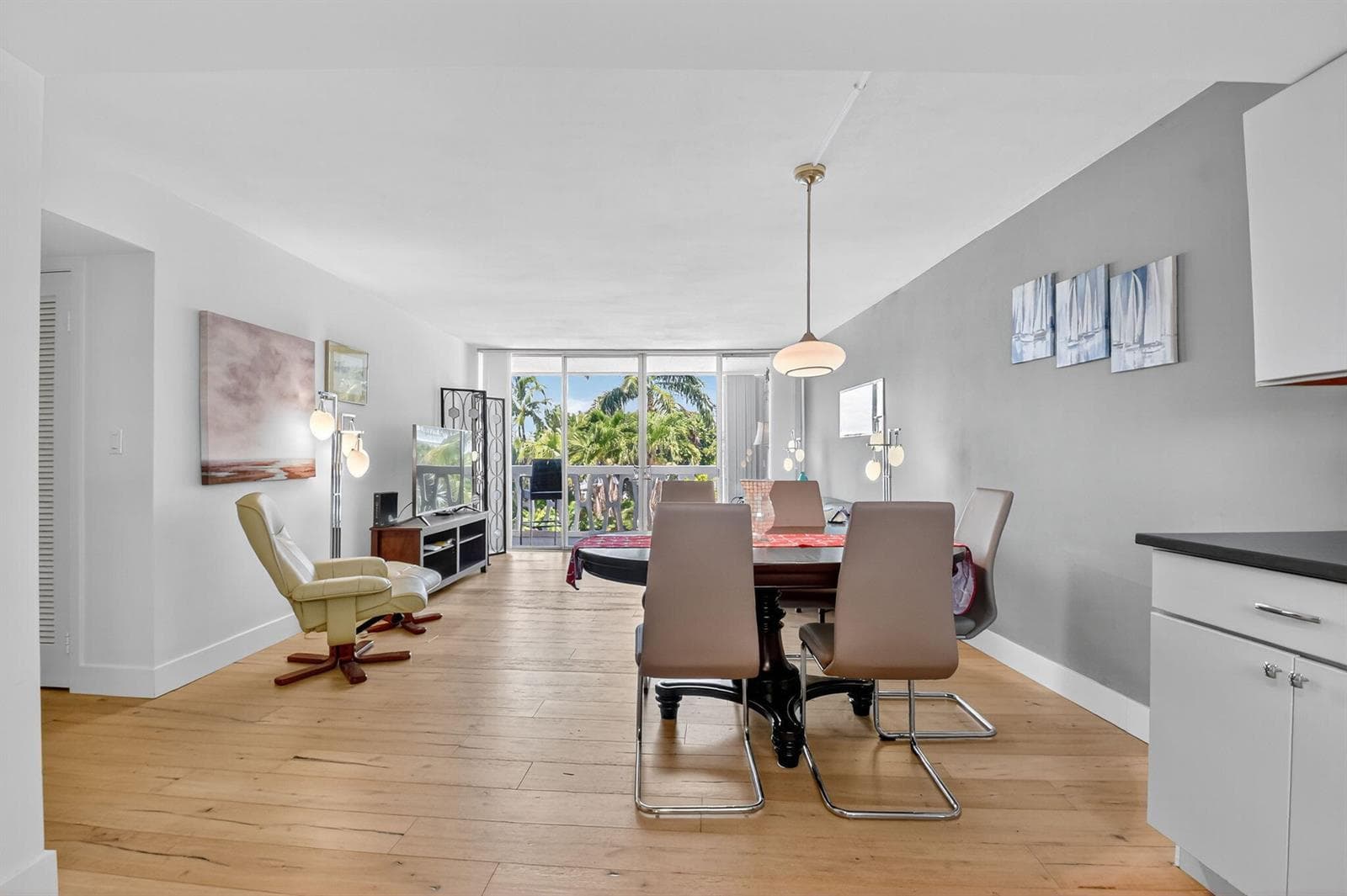 2505 S Ocean Boulevard 305 photo 10