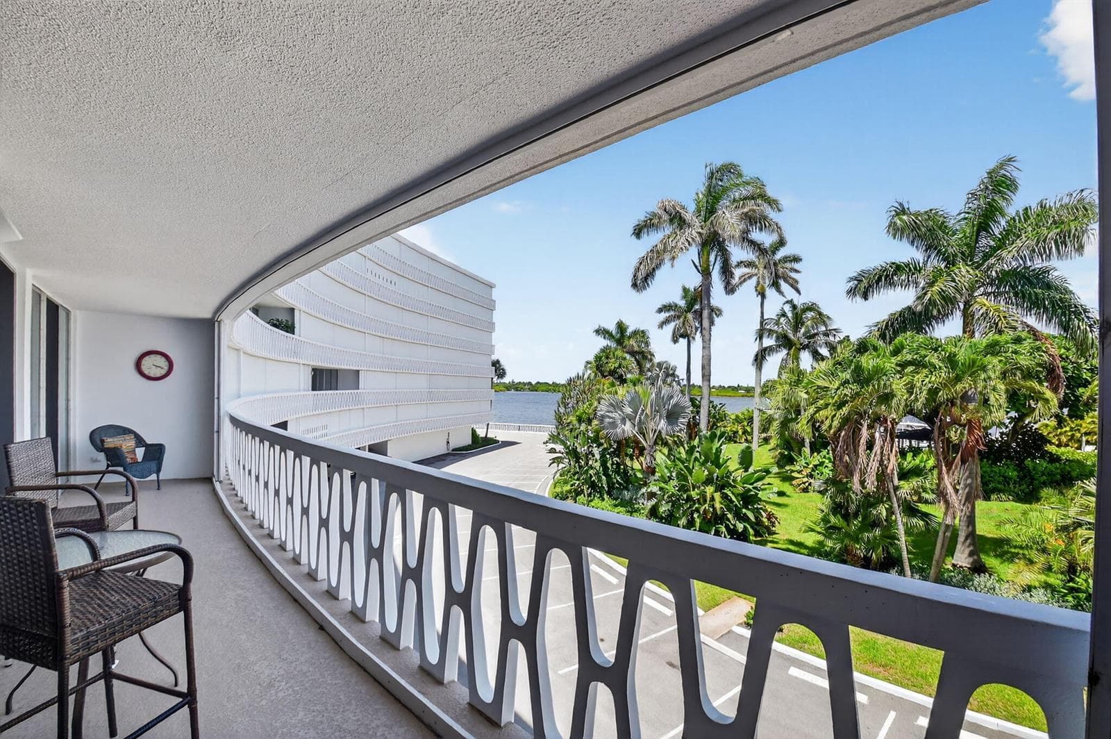 2505 S Ocean Boulevard 305 photo 15