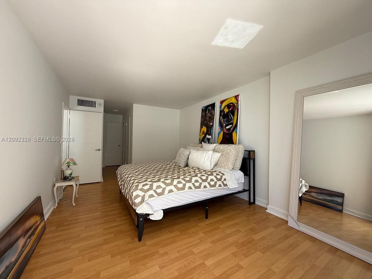 1228 West Ave 1415 photo 9