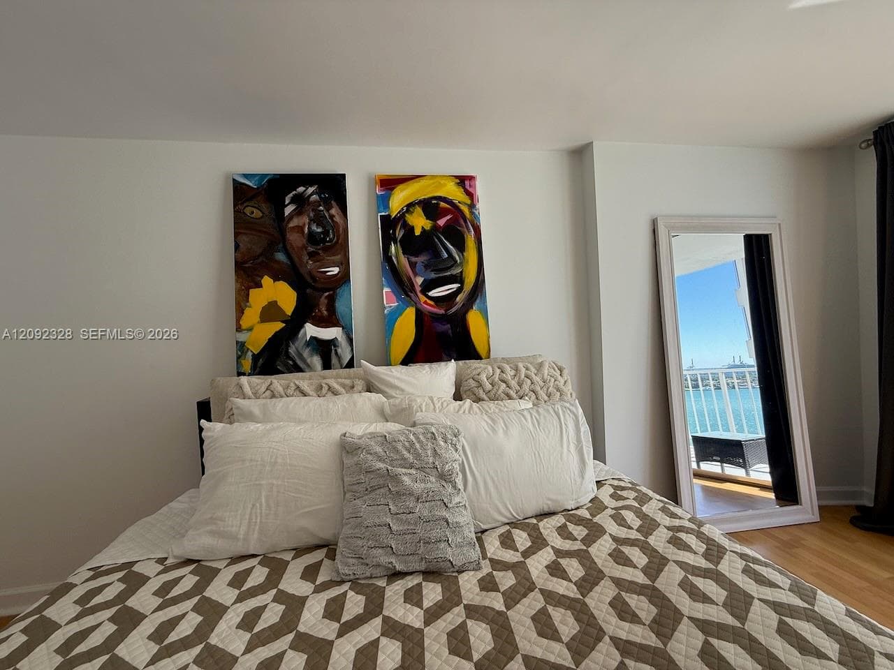 1228 West Ave 1415 photo 8