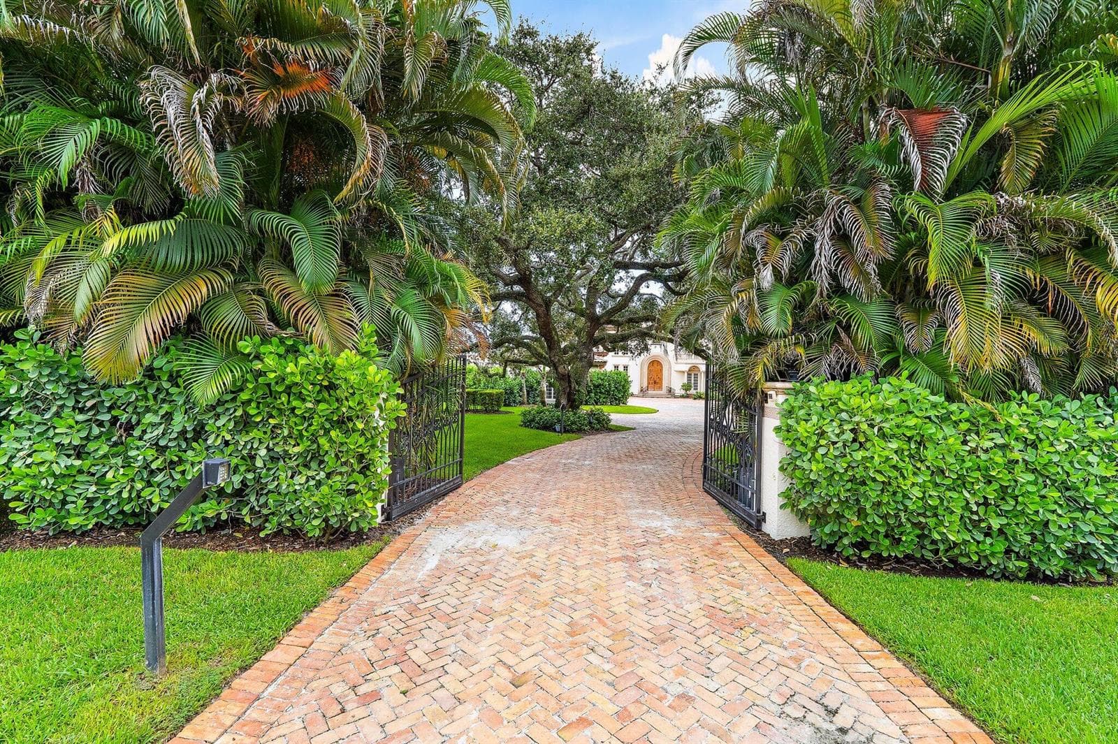 14898 PALMWOOD Road photo 9