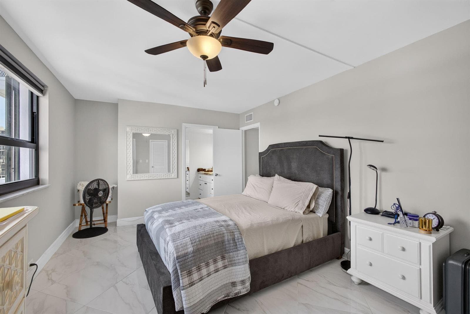 1208 MARINE Way 402 photo 12