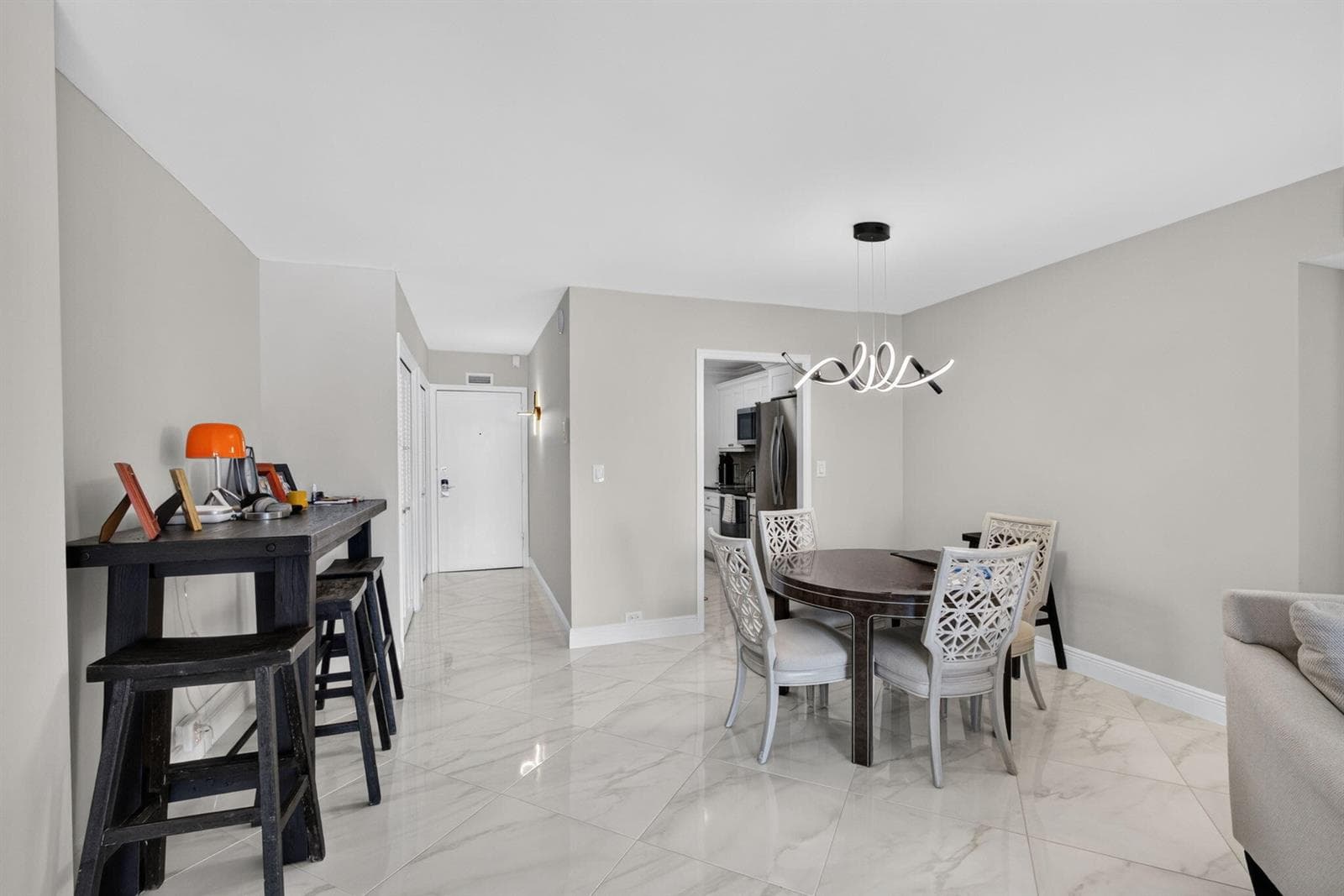 1208 MARINE Way 402 photo 3
