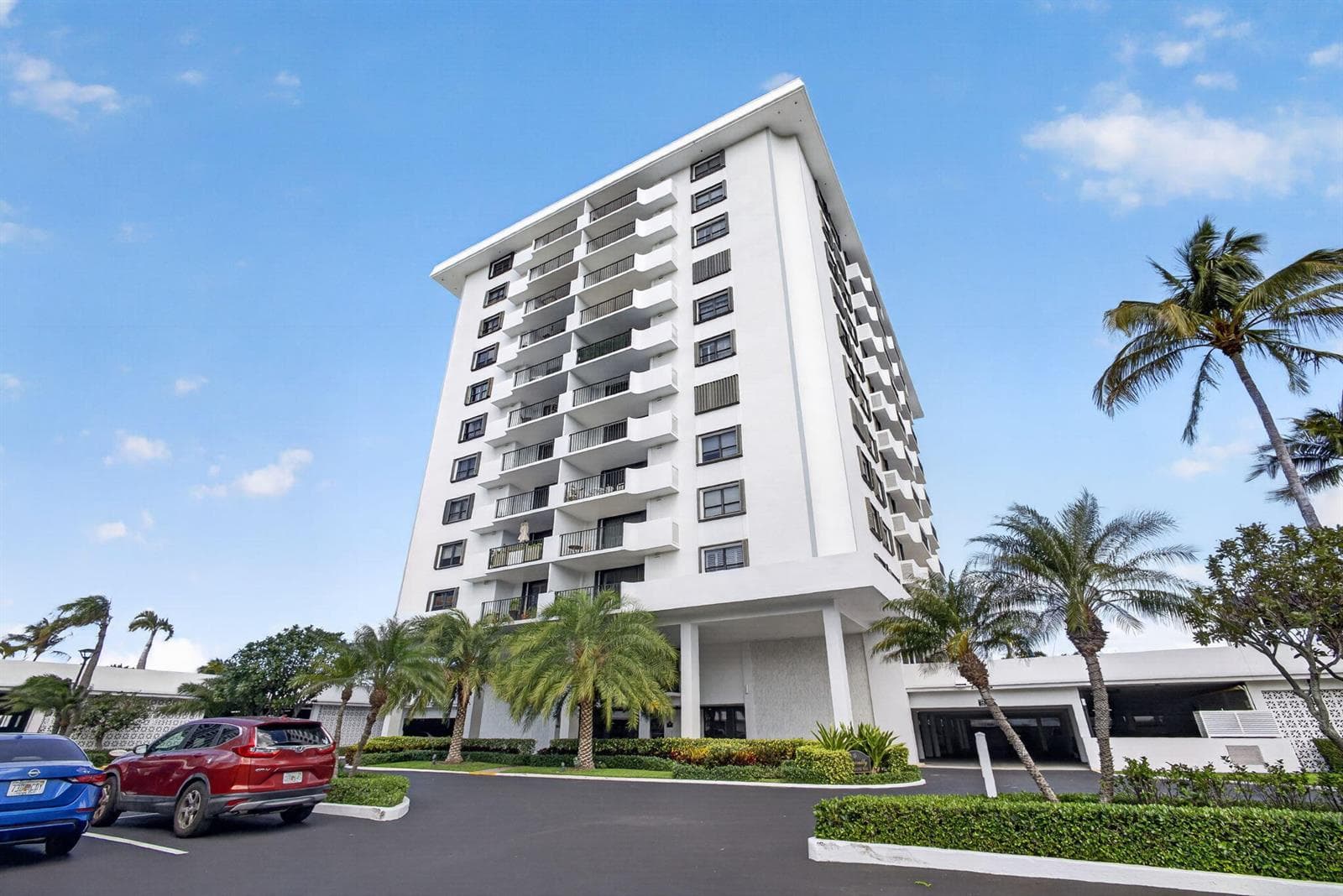 1208 MARINE Way 402 photo 25