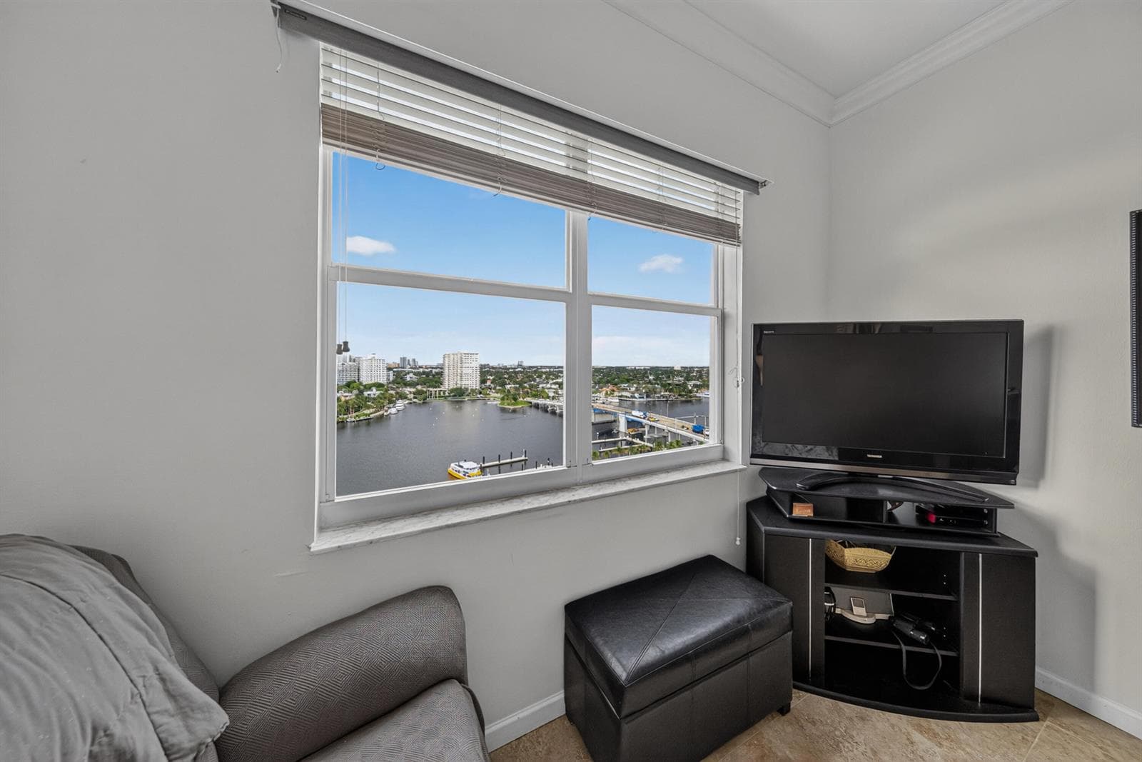 1 Las Olas Circle 1507 photo 21