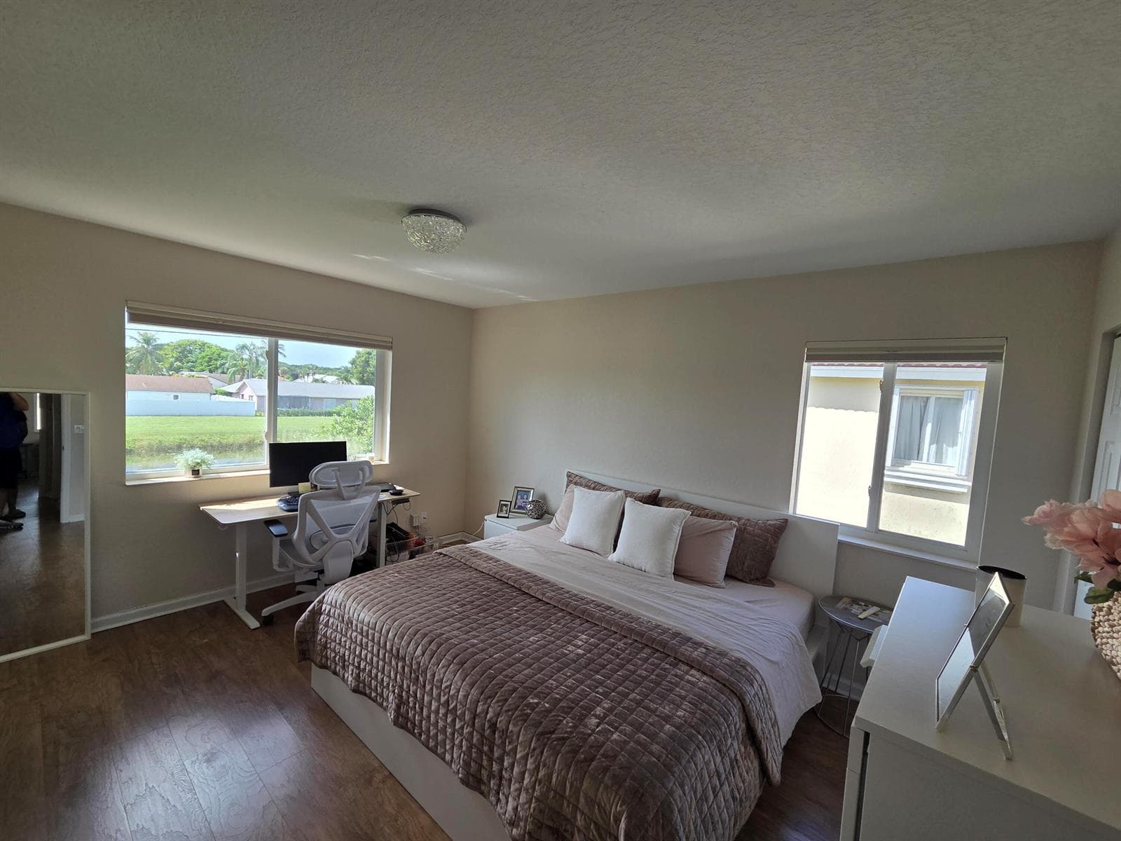 3018 N EVERGREEN Circle photo 11