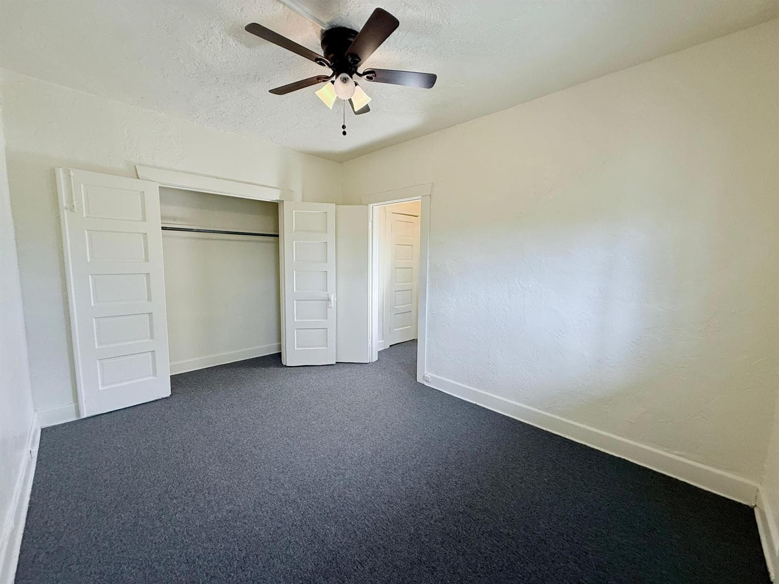 2010 Broward Avenue 12 photo 3
