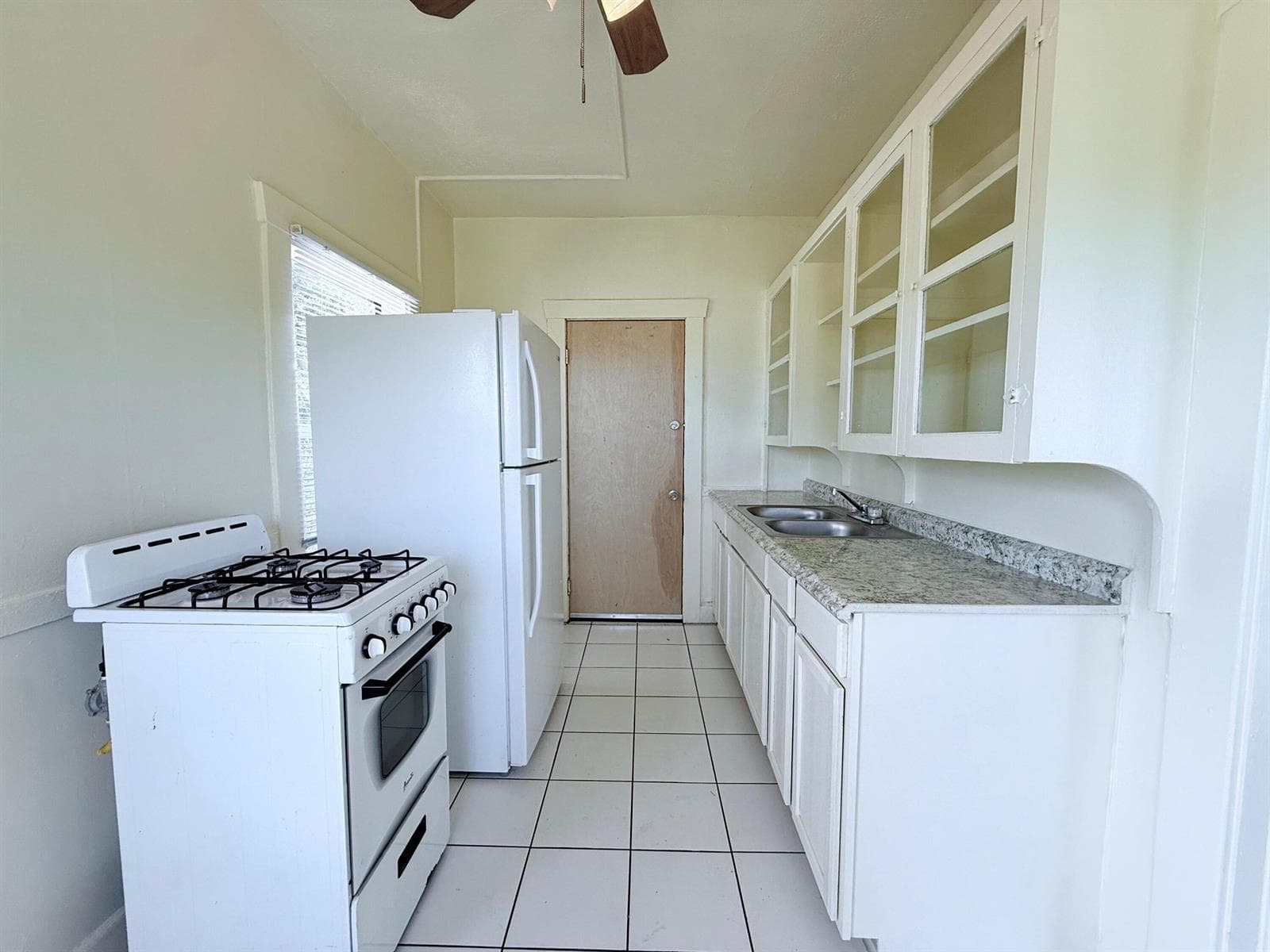 2010 Broward Avenue 12 photo 1