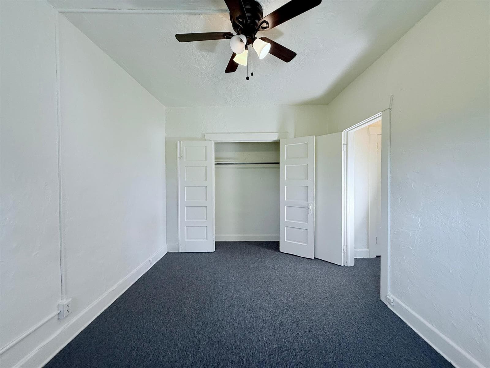 2010 Broward Avenue 12 photo 15