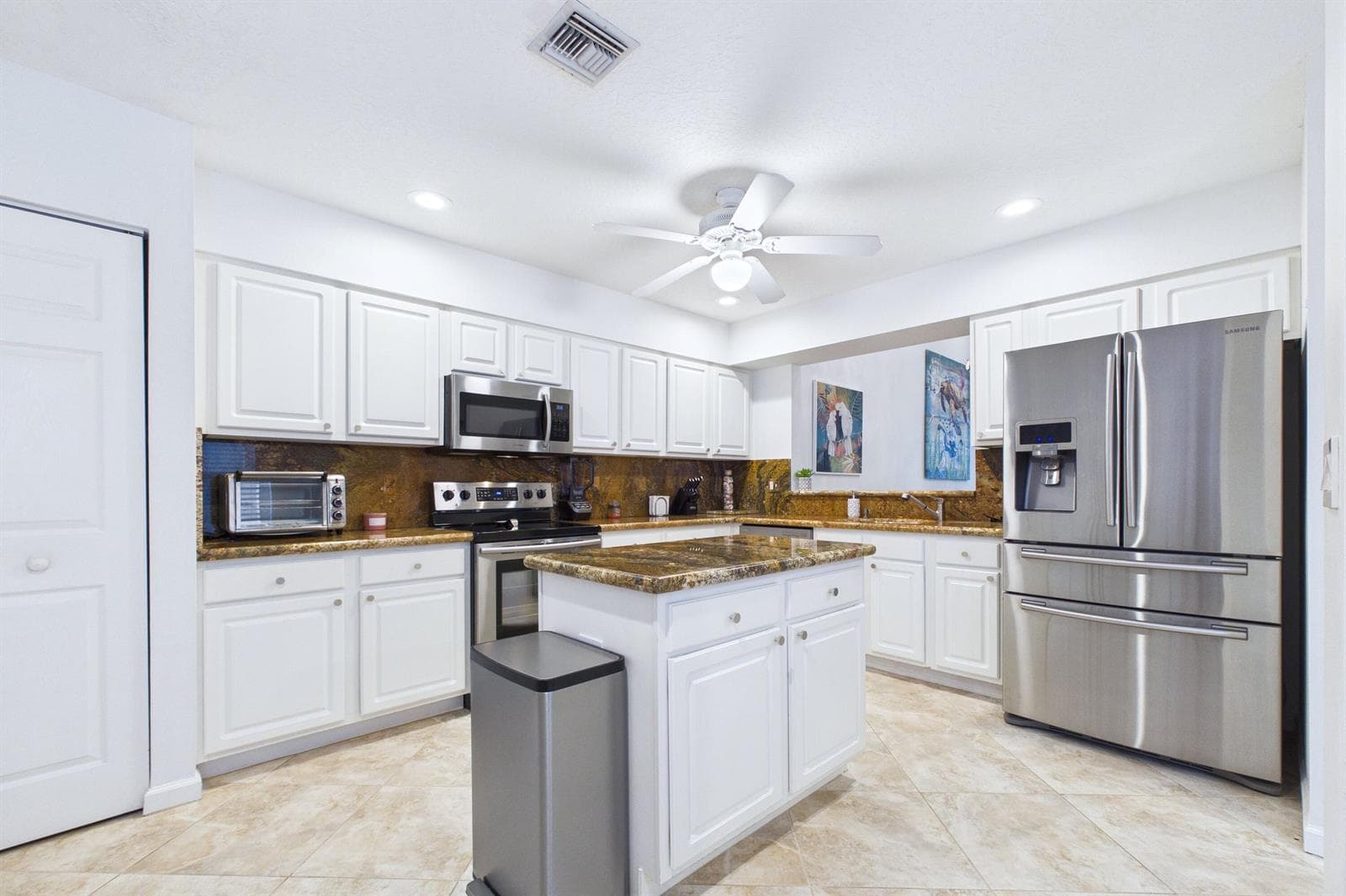 412 Coral Cove Drive photo 3