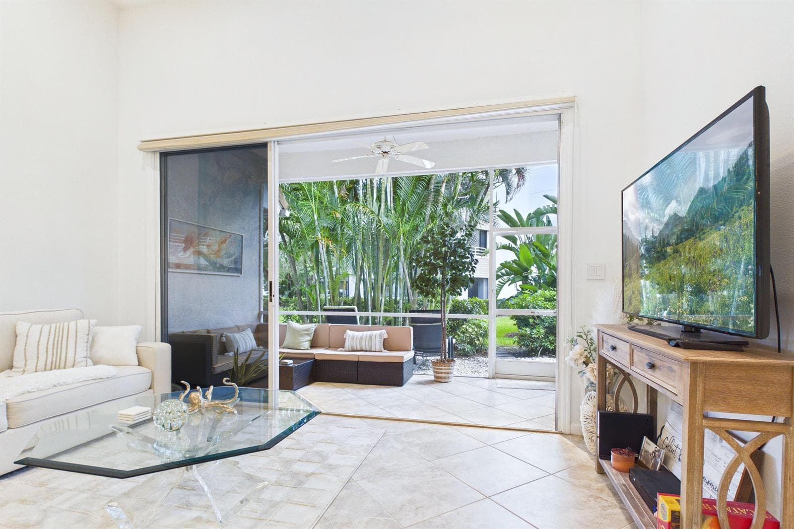 412 Coral Cove Drive photo 14