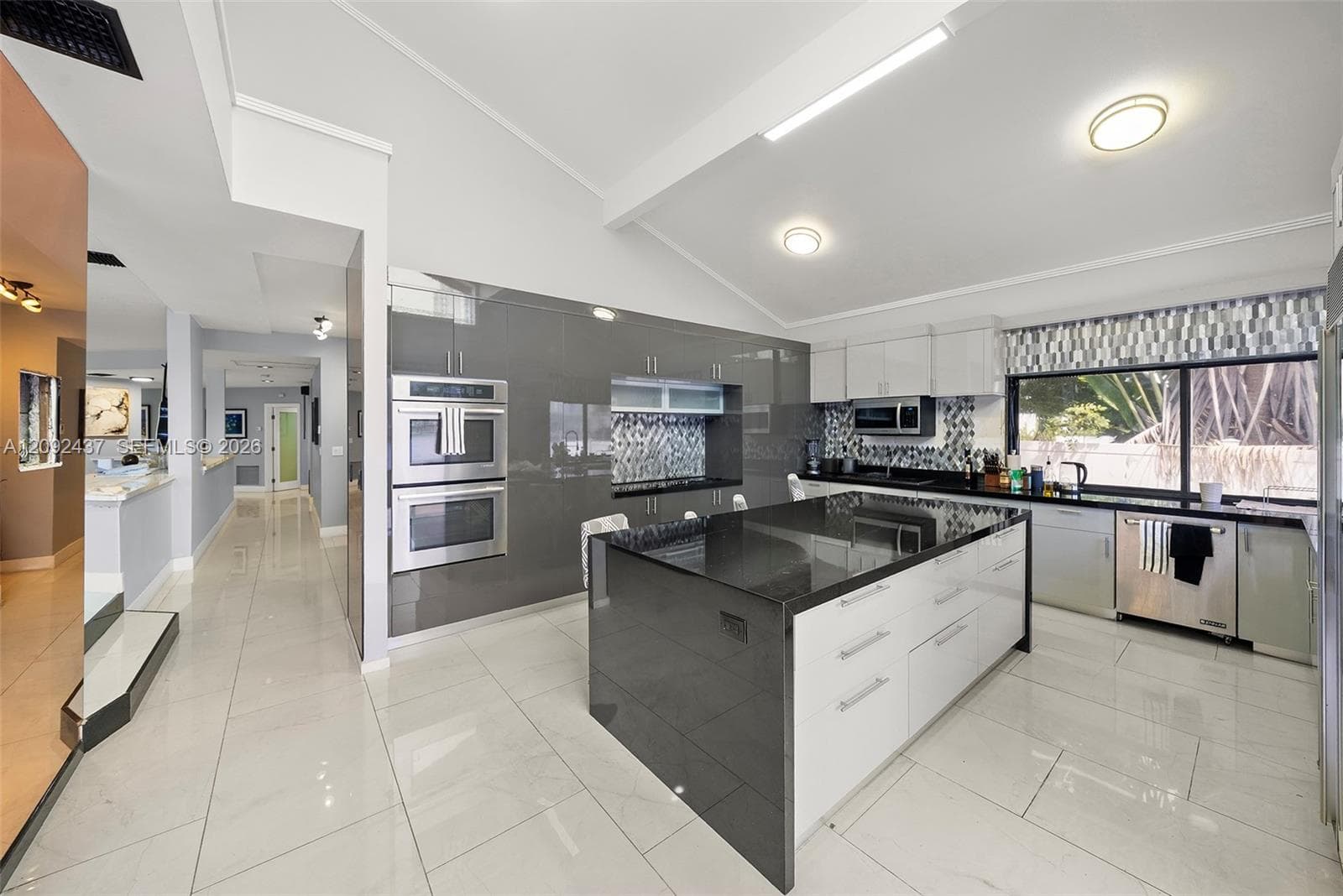 507 Palm Dr photo 14