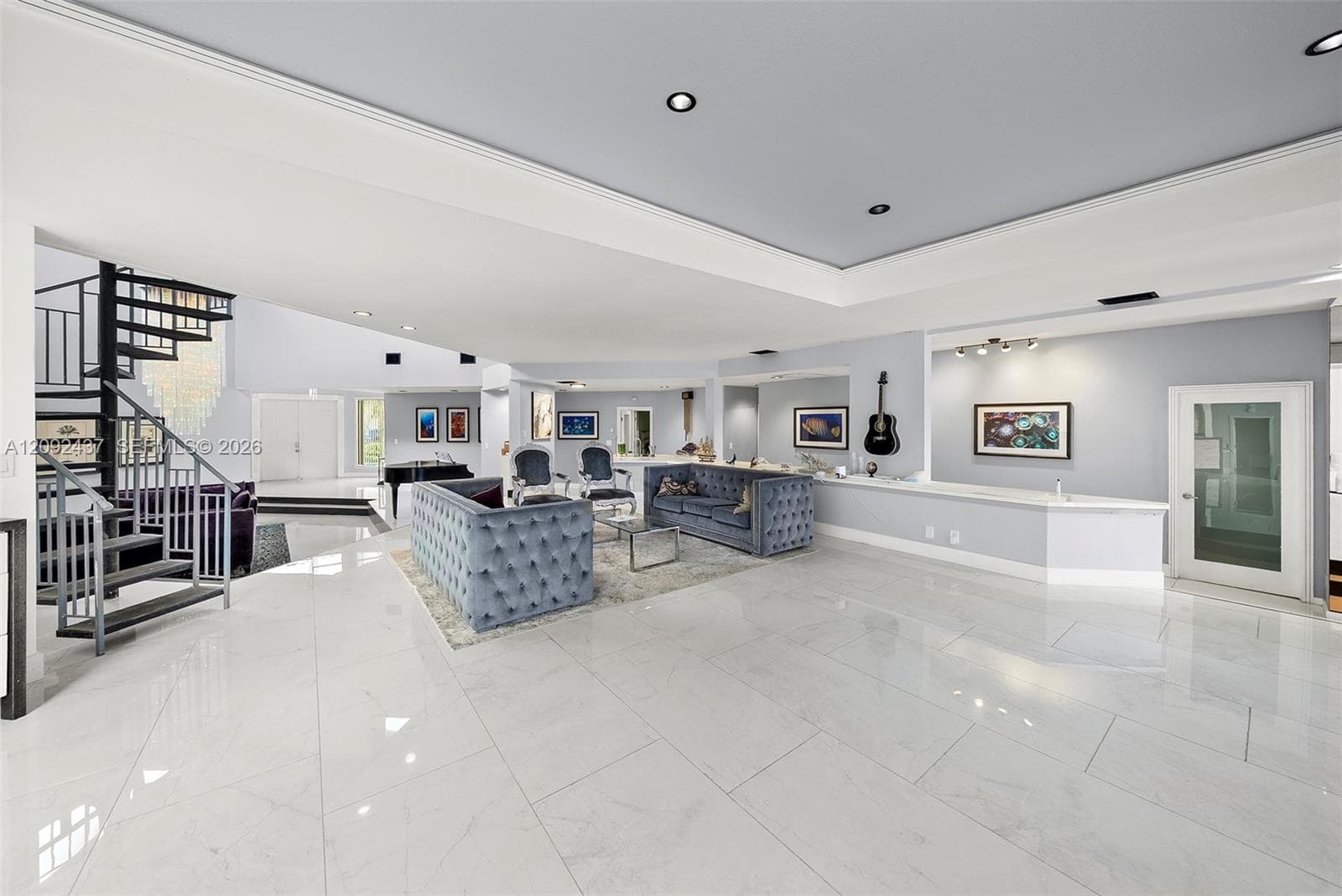 507 Palm Dr photo 11