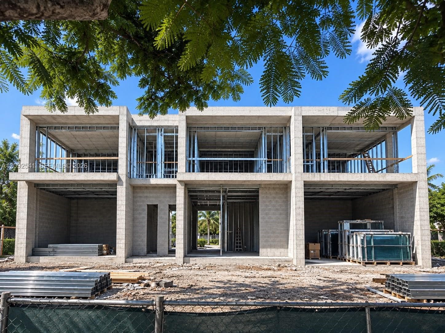 2000 S Hibiscus Dr photo 3