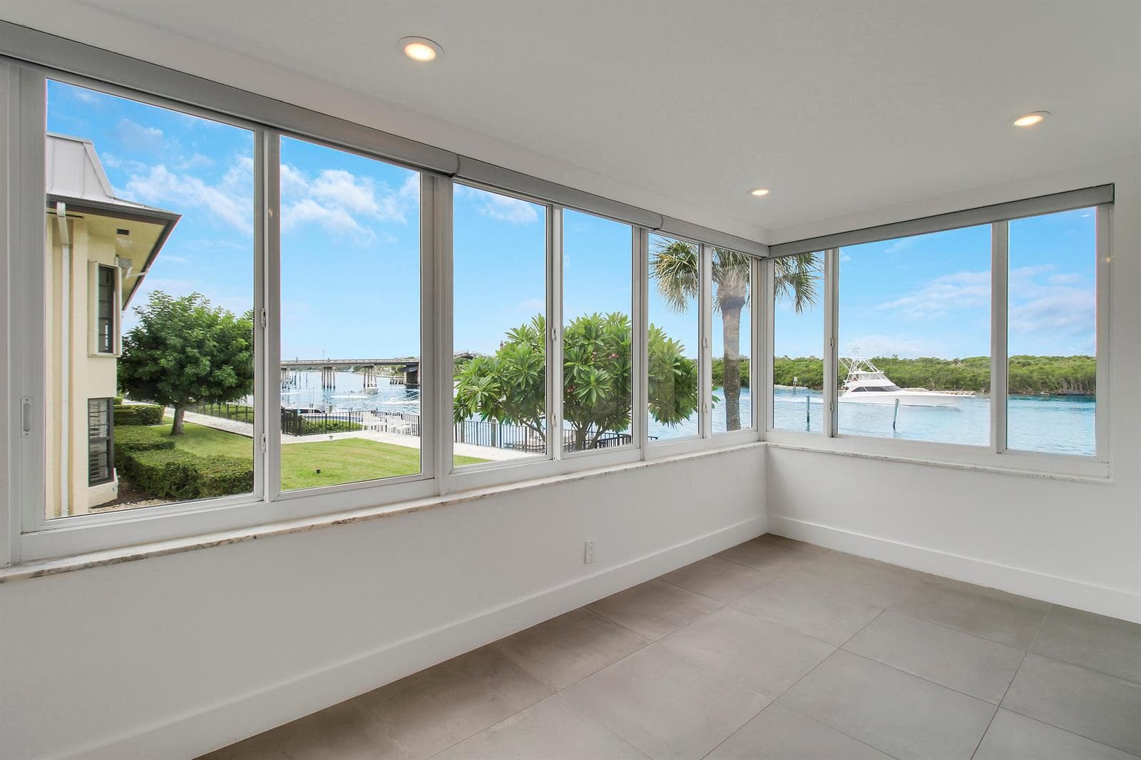 325 S Beach Road 210 photo 22