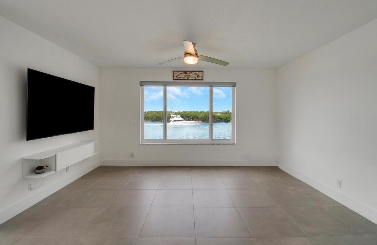 325 S Beach Road 210 photo 24