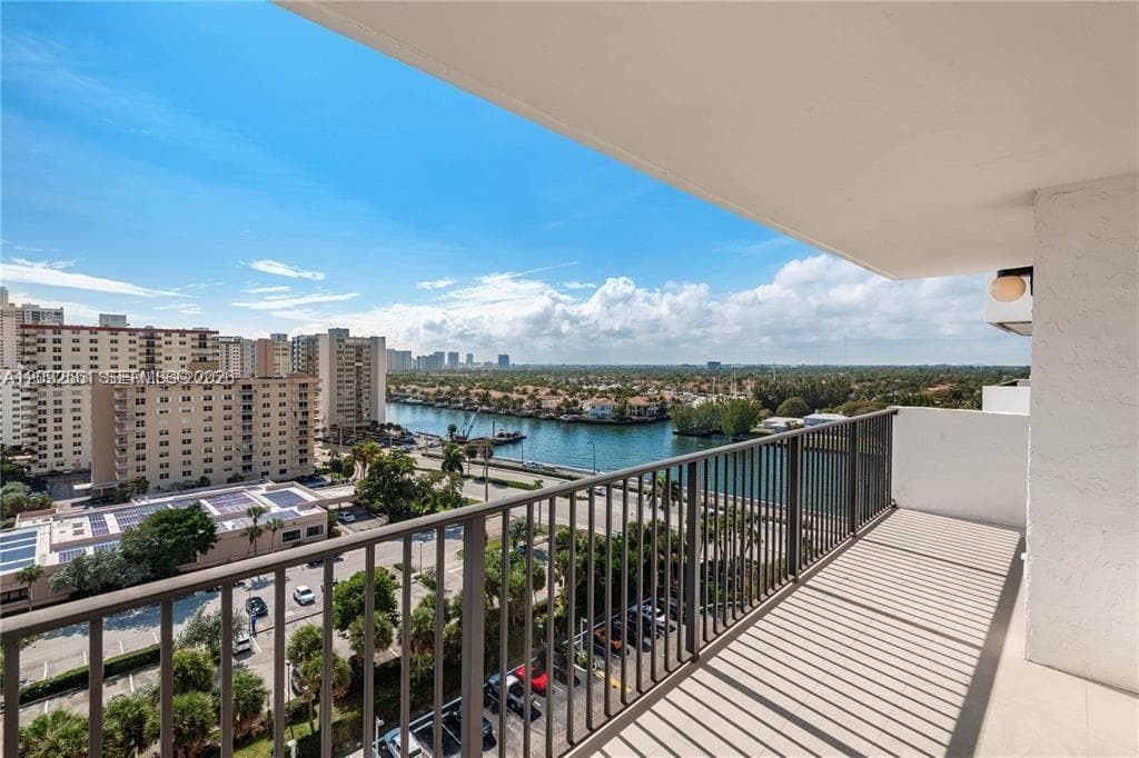 1201 S Ocean Dr 1206S photo 4