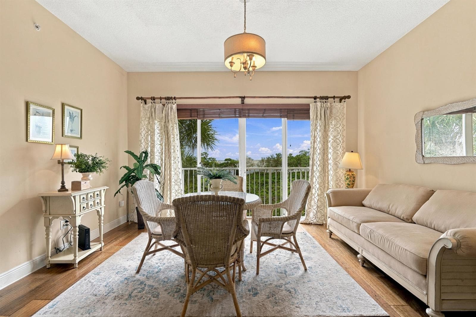 24 Harbour Isle Drive W 204 photo 8