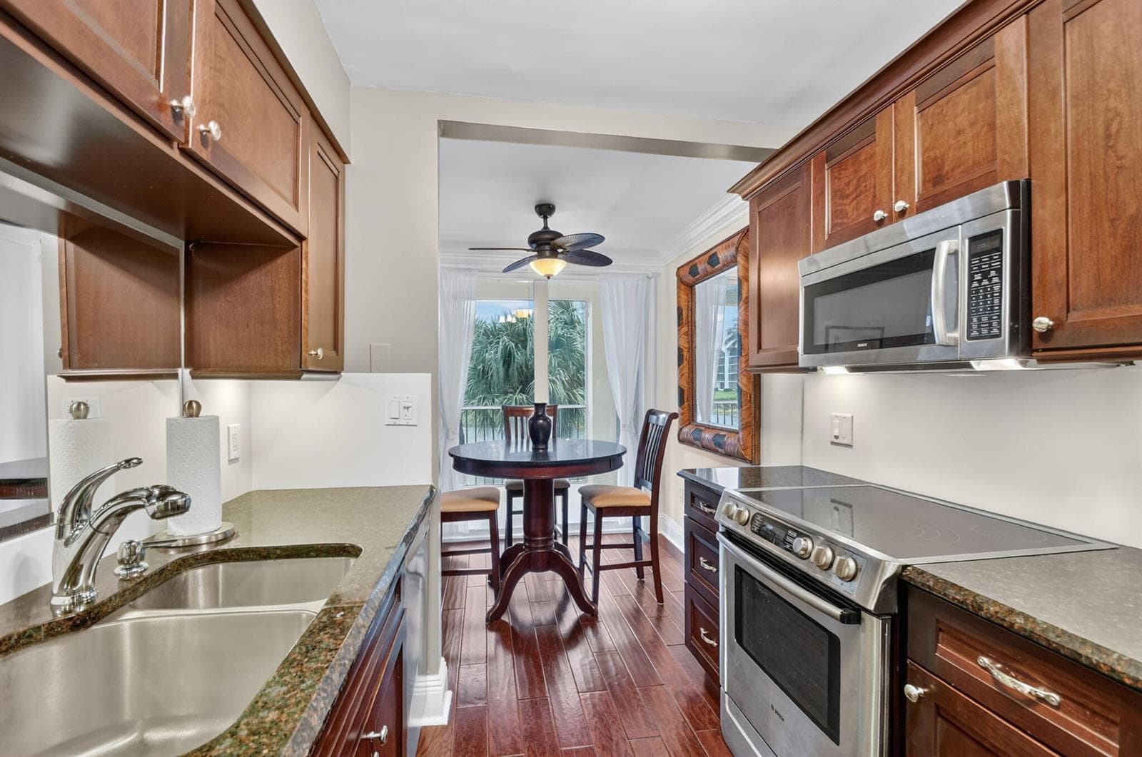 102 Half Moon Circle F2 photo 15