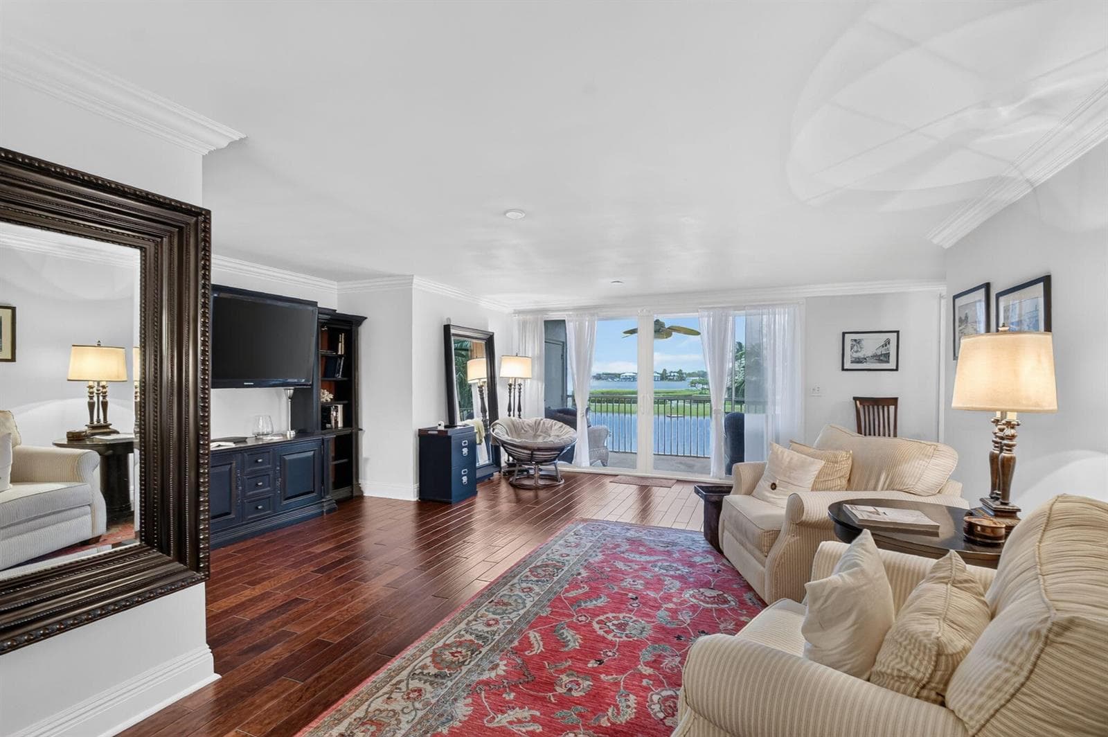 102 Half Moon Circle F2 photo 8